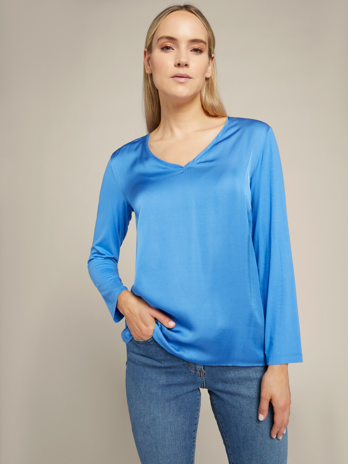 T-shirt in two eco-viscose fabrics image number 2