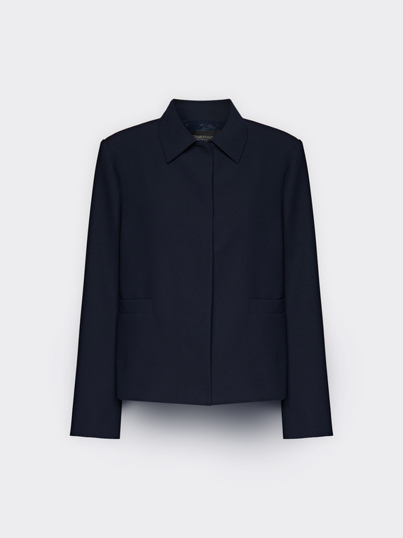 Chaqueta en tejido crep&eacute;