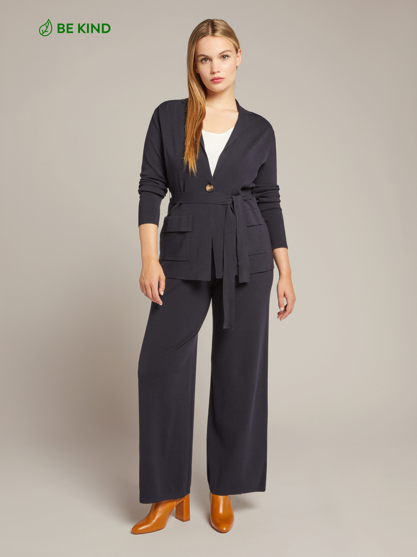 Langer Cardigan aus Bio-Viskose mit G&uuml;rtel image number 0