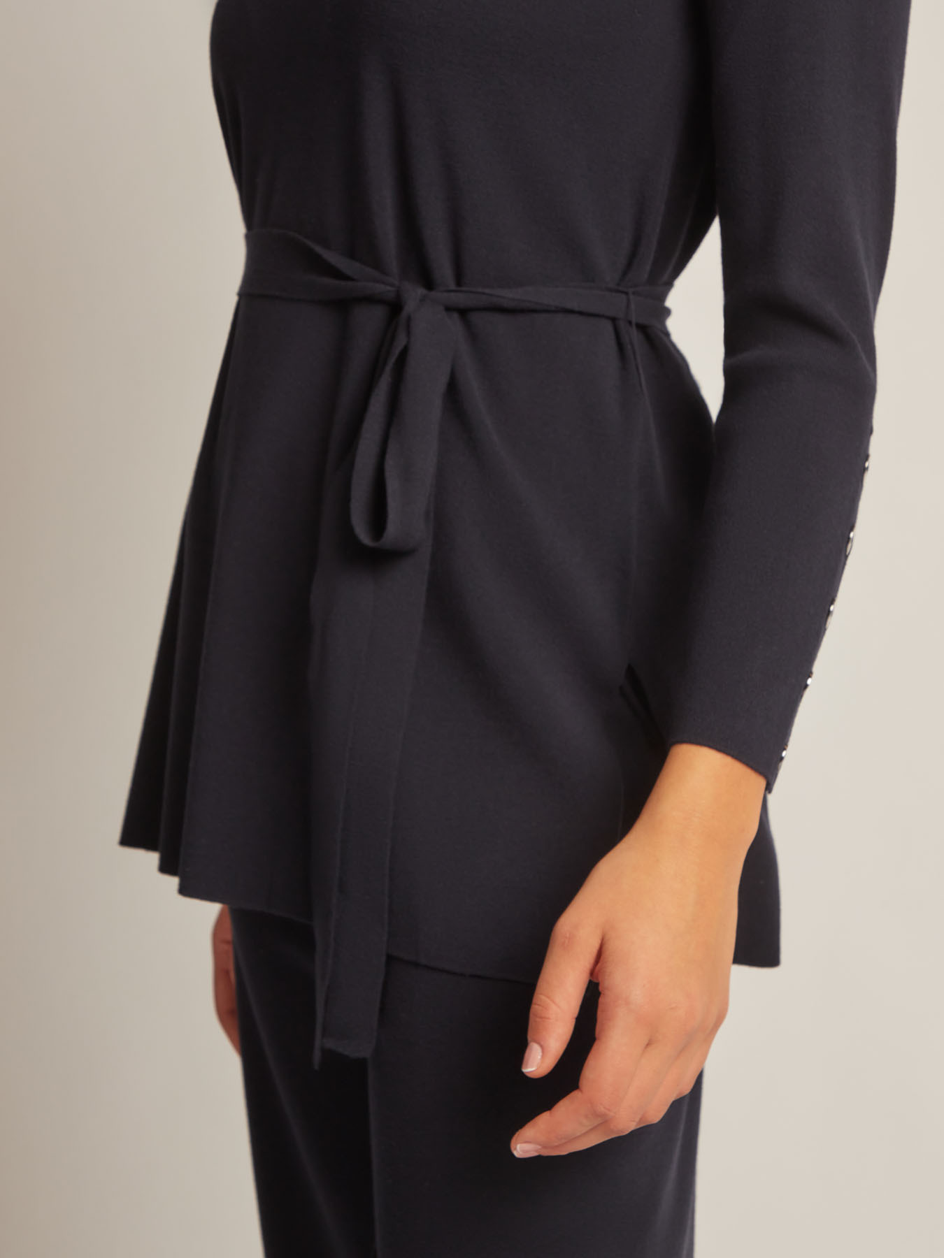 Langer Pullover mit G&uuml;rtel image number 3