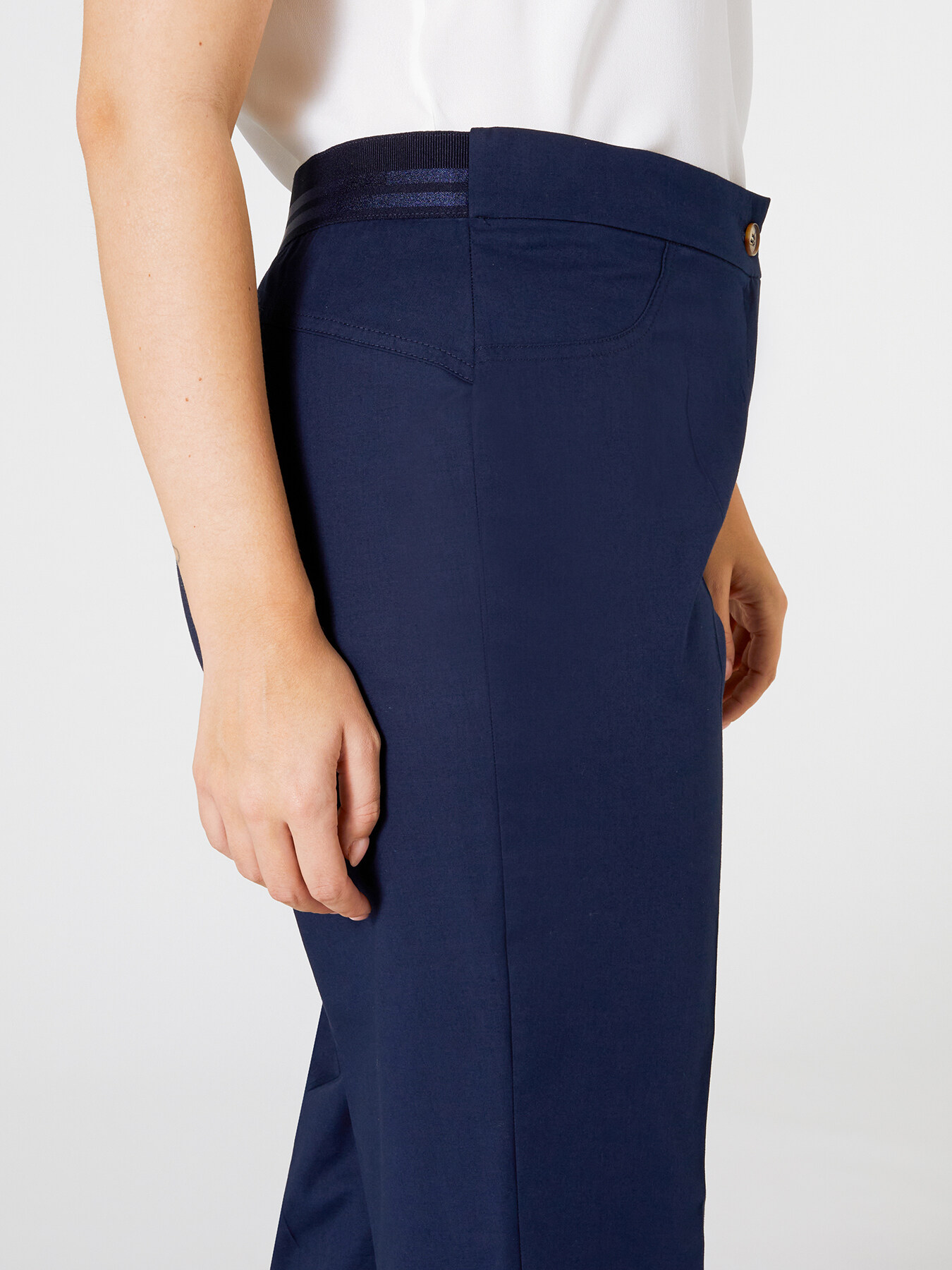 Gerade geschnittene Hose aus Baumwoll-Stretch image number 3