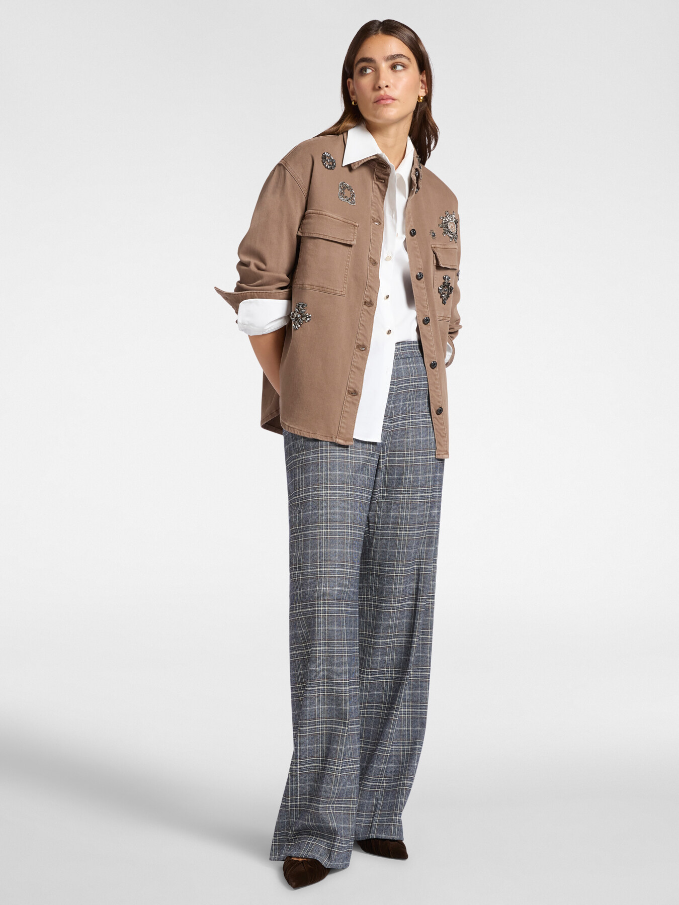 Pantalones masculinos de tela con dise&ntilde;o