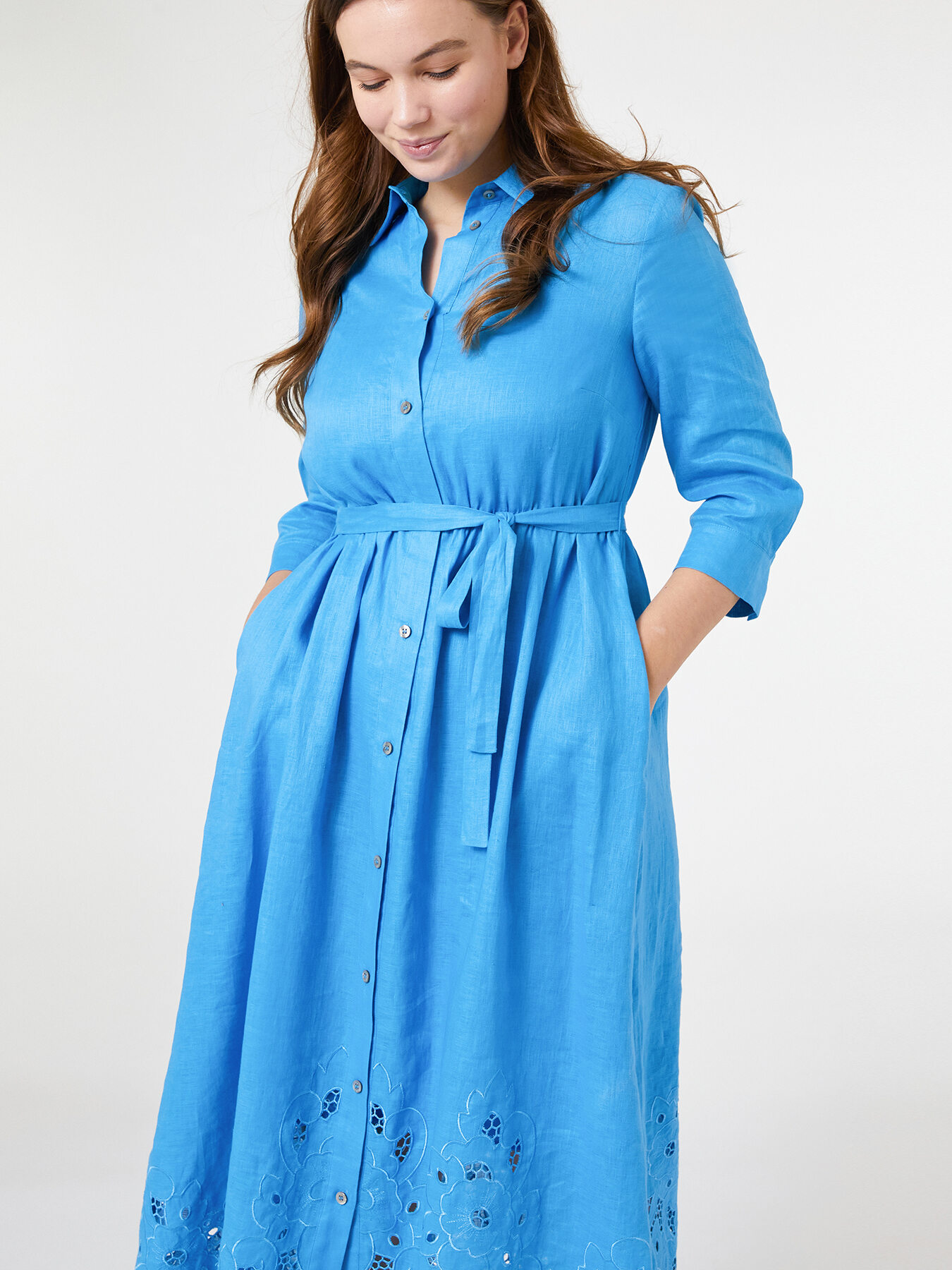 Vestido comprido de linho bordado image number 1
