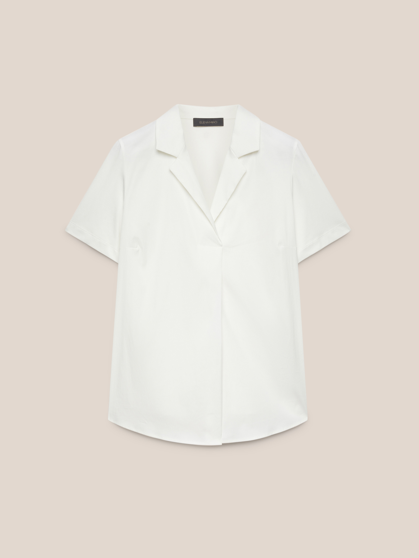 T-shirt with collar and lapels image number 4