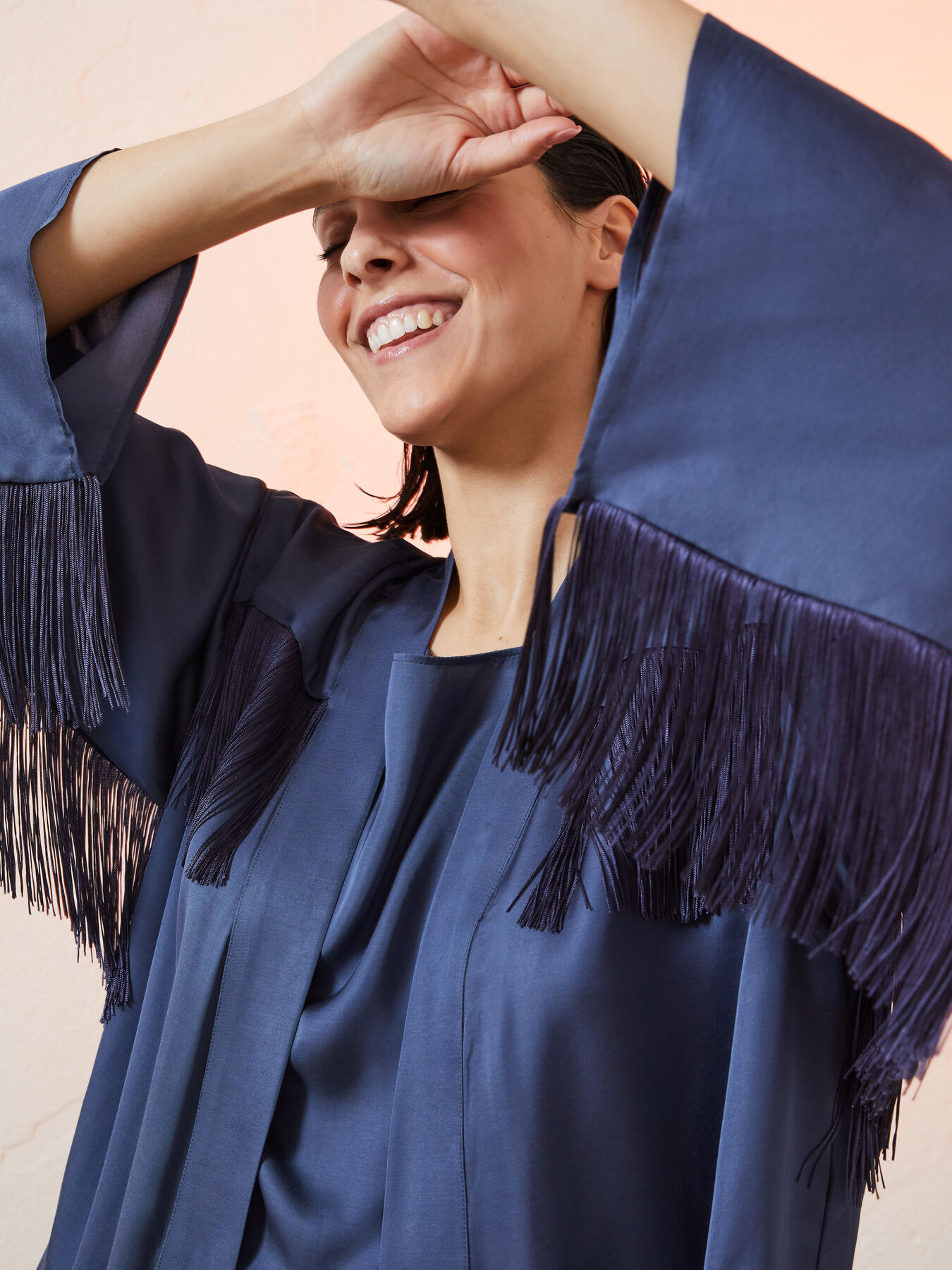 Kimono con flecos Lisa Von Tang para Elena Mir&ograve; image number 4