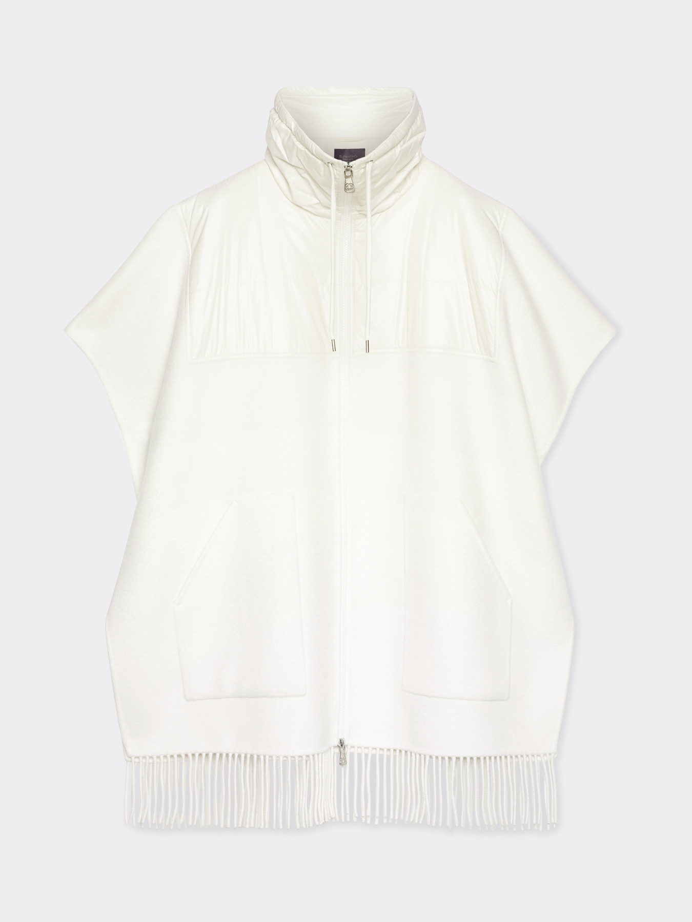 Capa de tejido doble con cuello de nailon image number 5