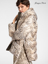 Chaqueta de plumas con estampado animal image number 0