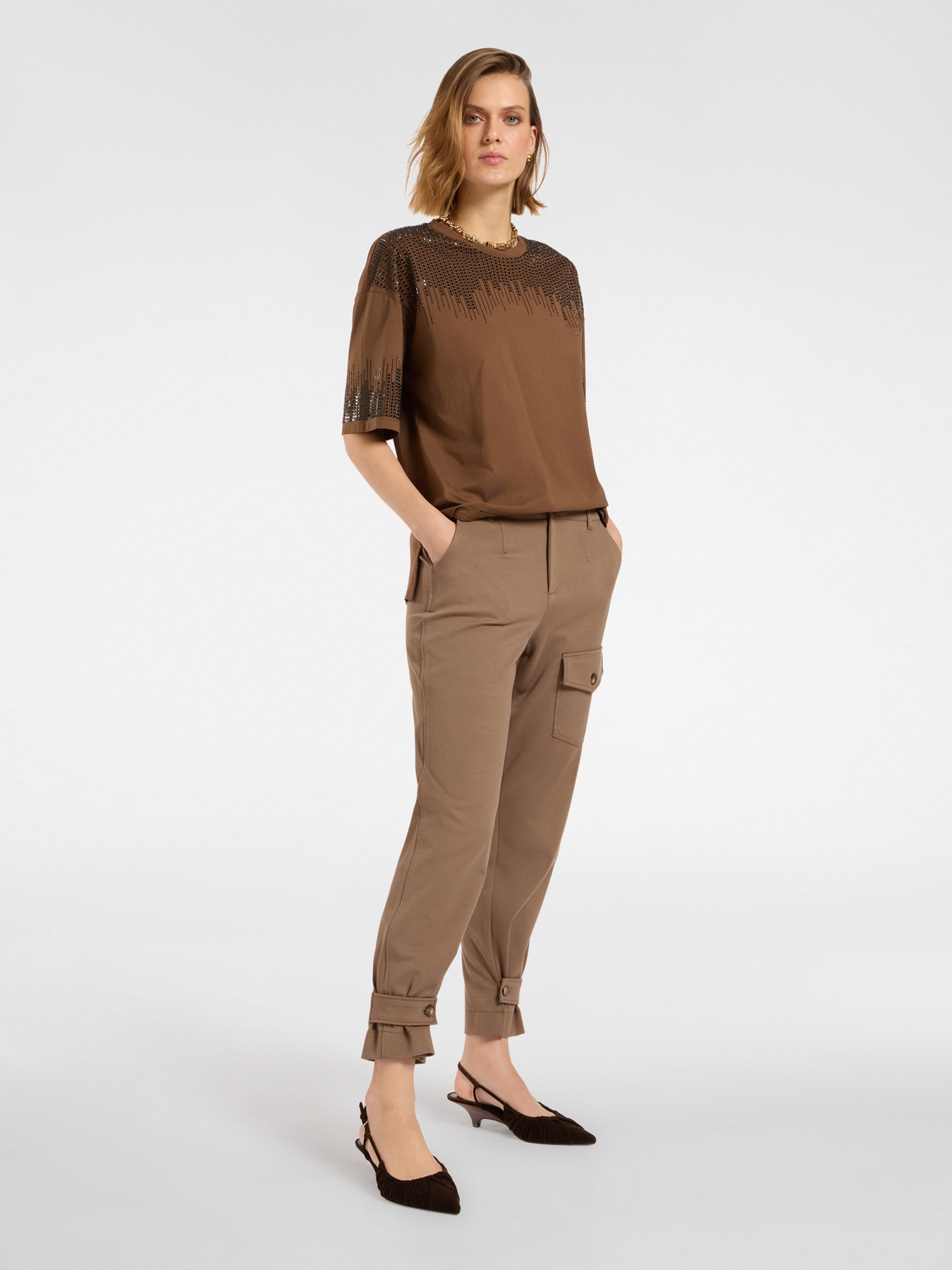 T-shirt ricamata image number 2