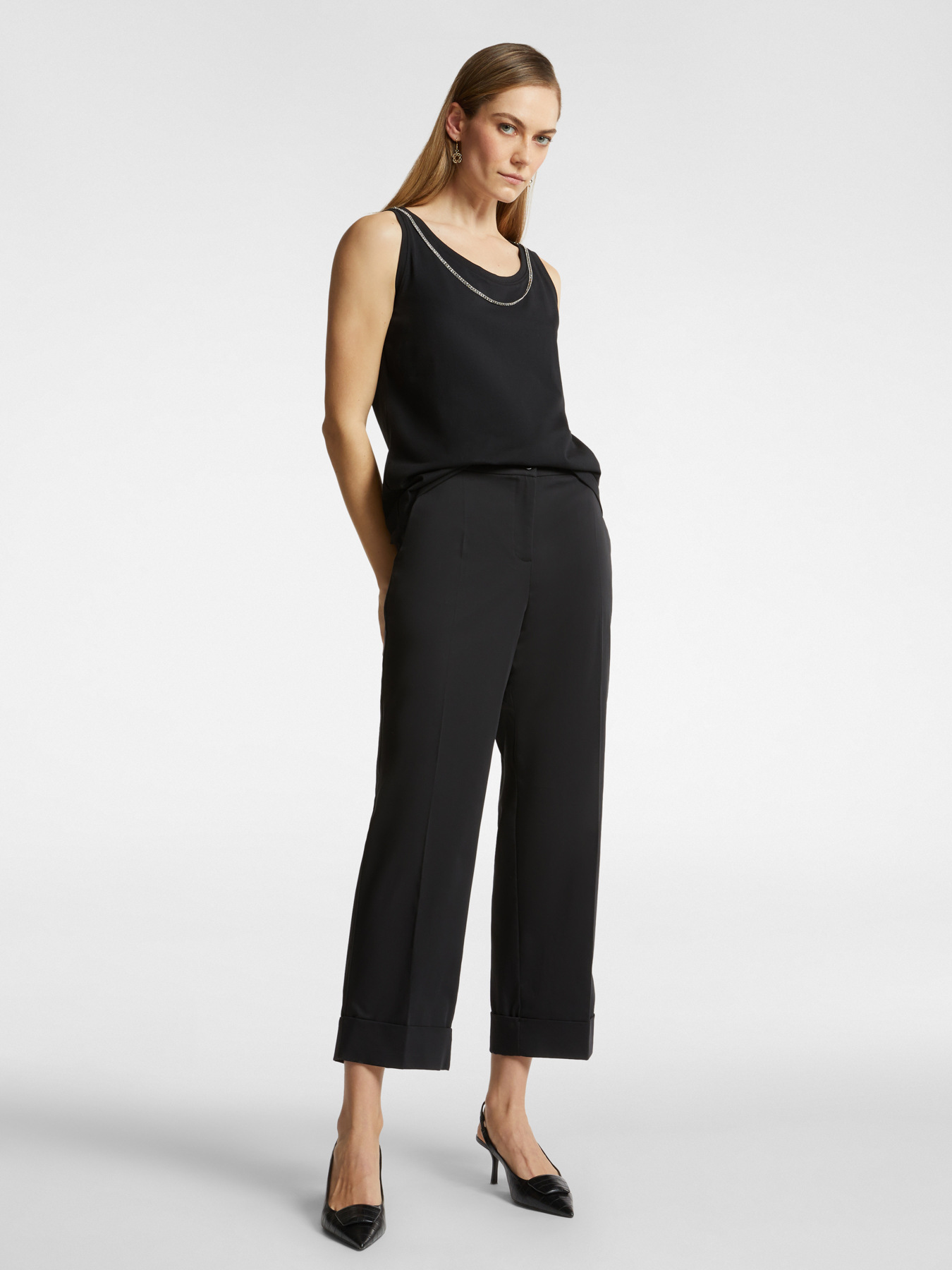 Pantaloni cropped con risvolto image number 0