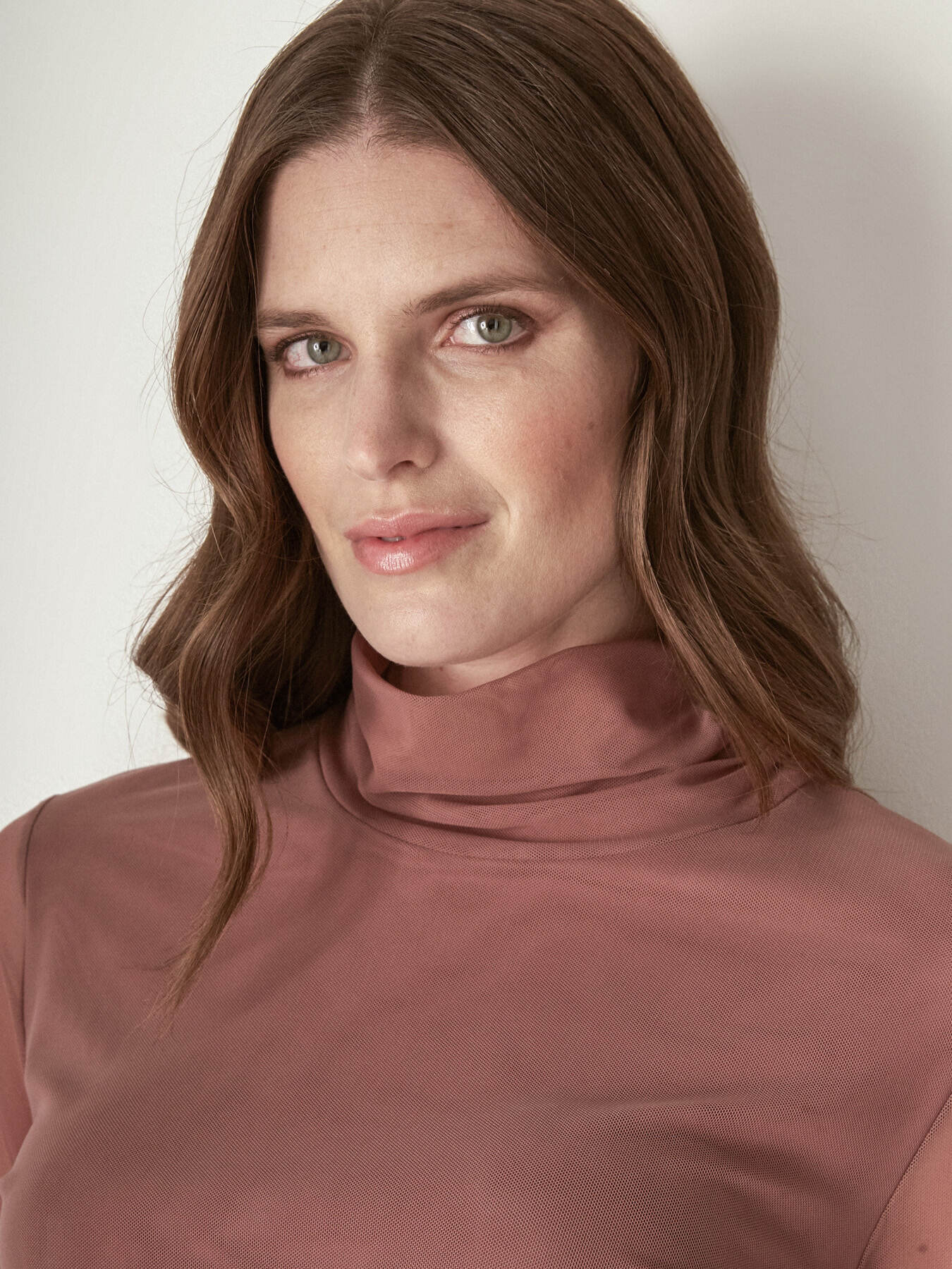 STRETCH TULLE TURTLENECK image number 3