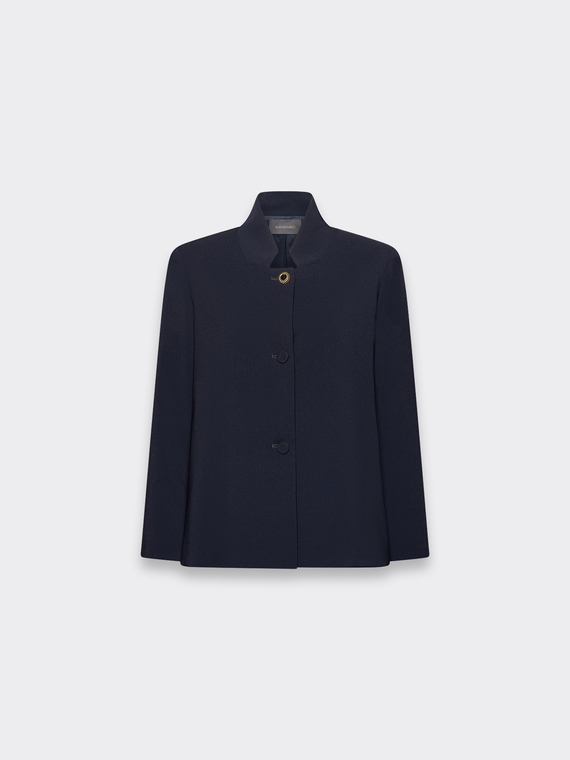 Cr&ecirc;pe jacket with jewel button