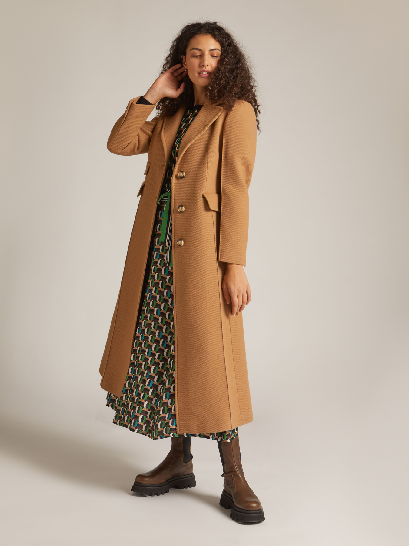 Abrigo de tejido diagonal image number 1