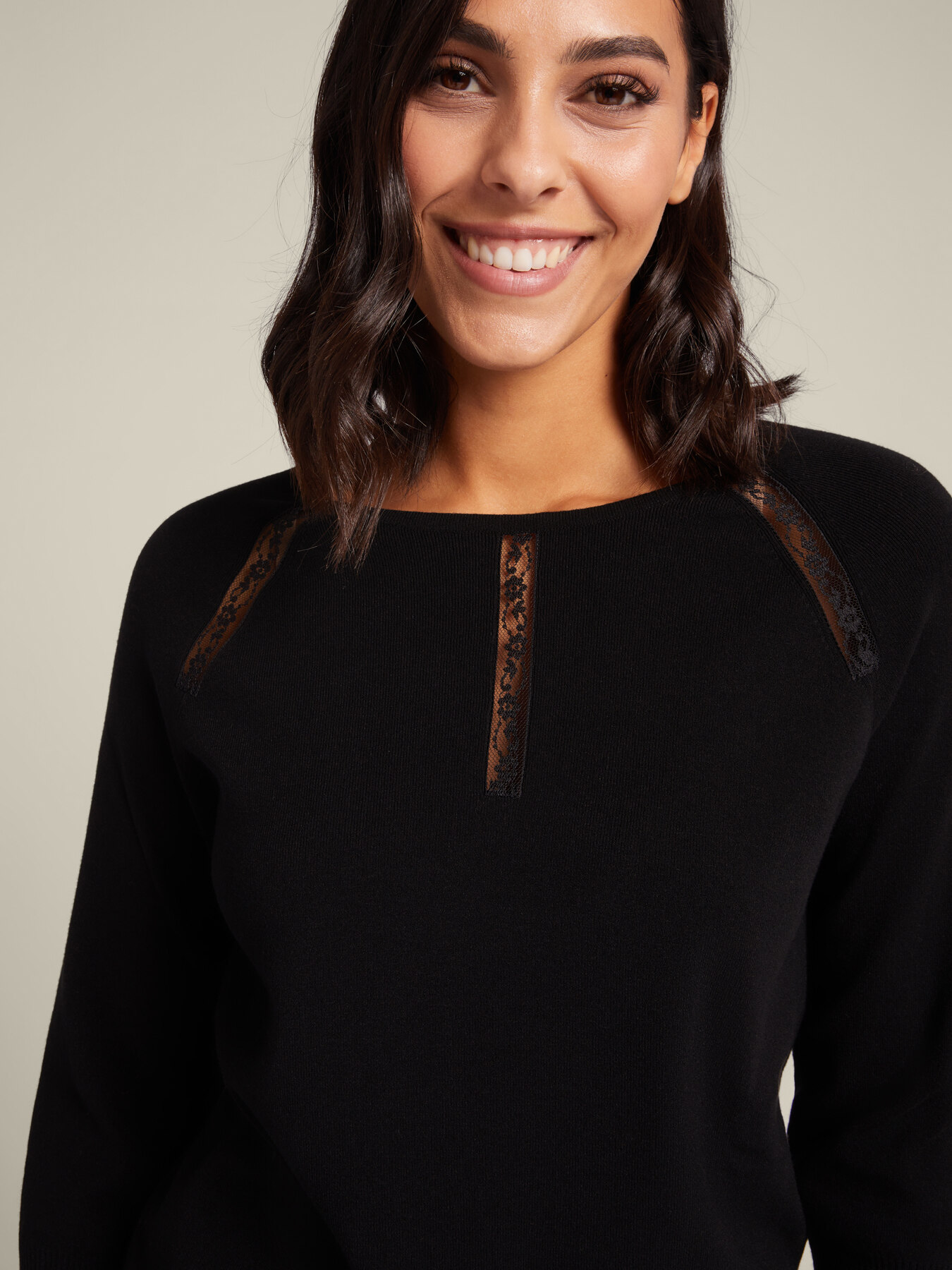 Sweater with soft viscose entredeux image number 3