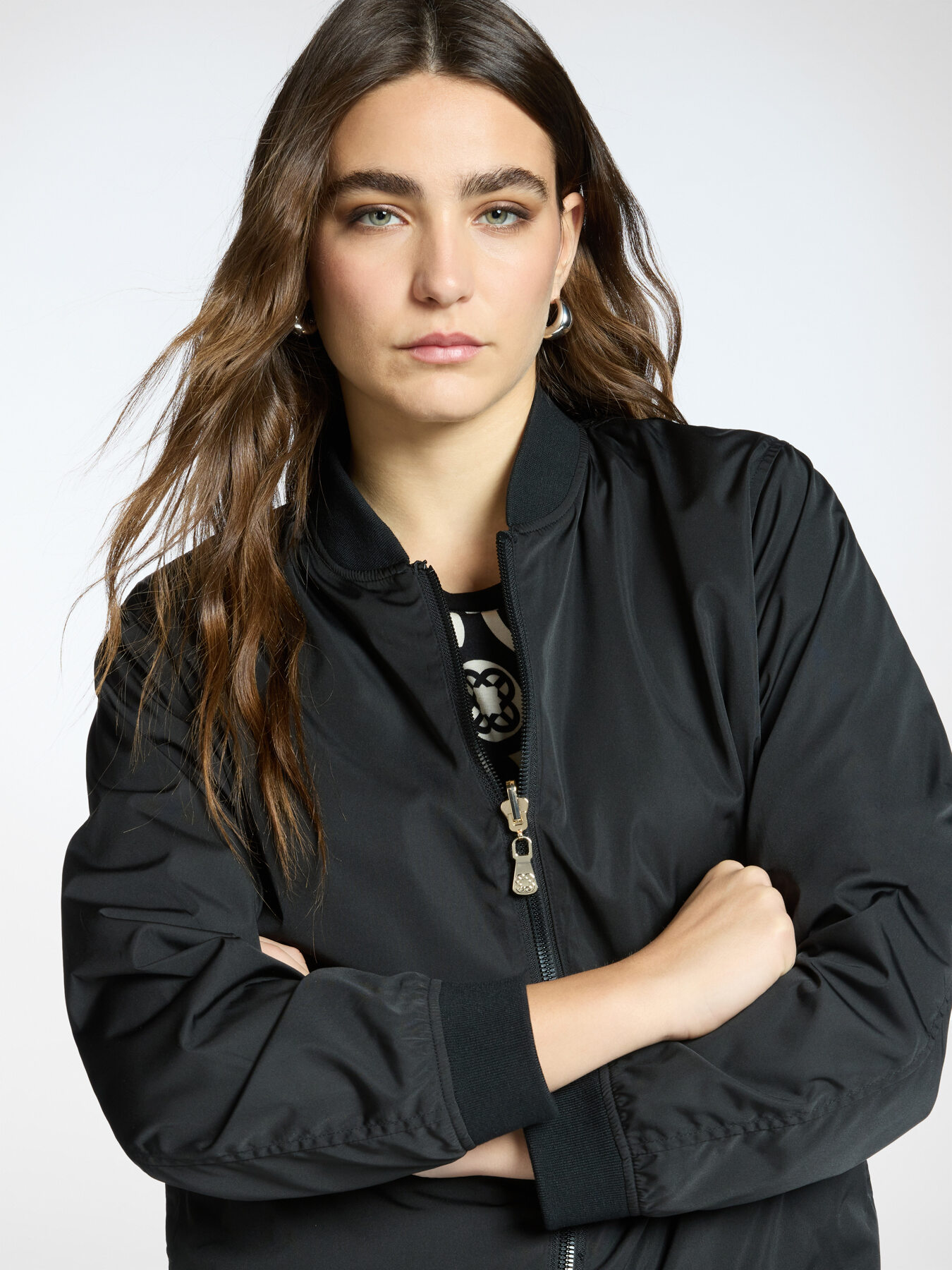 Jaqueta bomber com estampa Monogram image number 4
