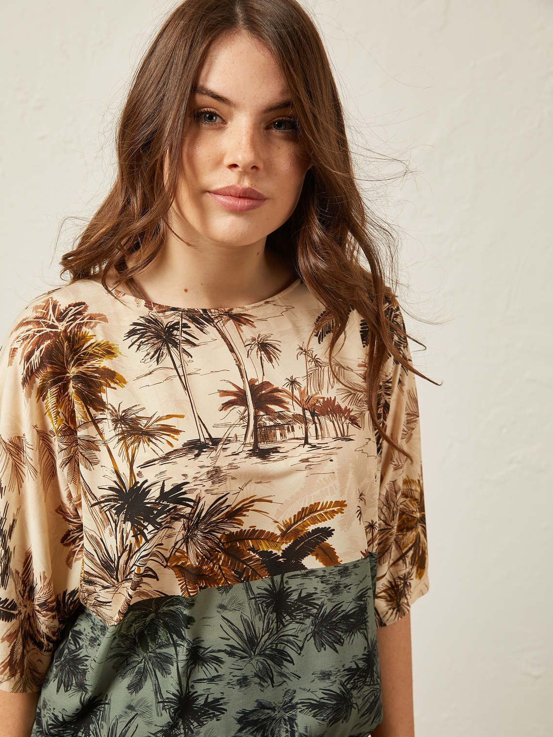 Elenamiro: Bedrucktes Oversize-T-Shirt_1