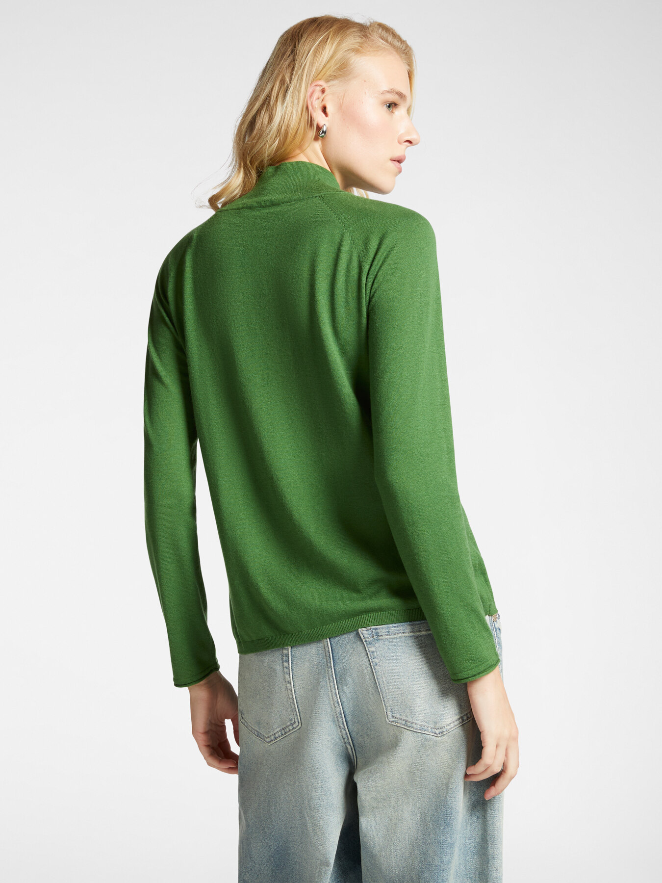 Jersey con botones gemelos en el cuello image number 1