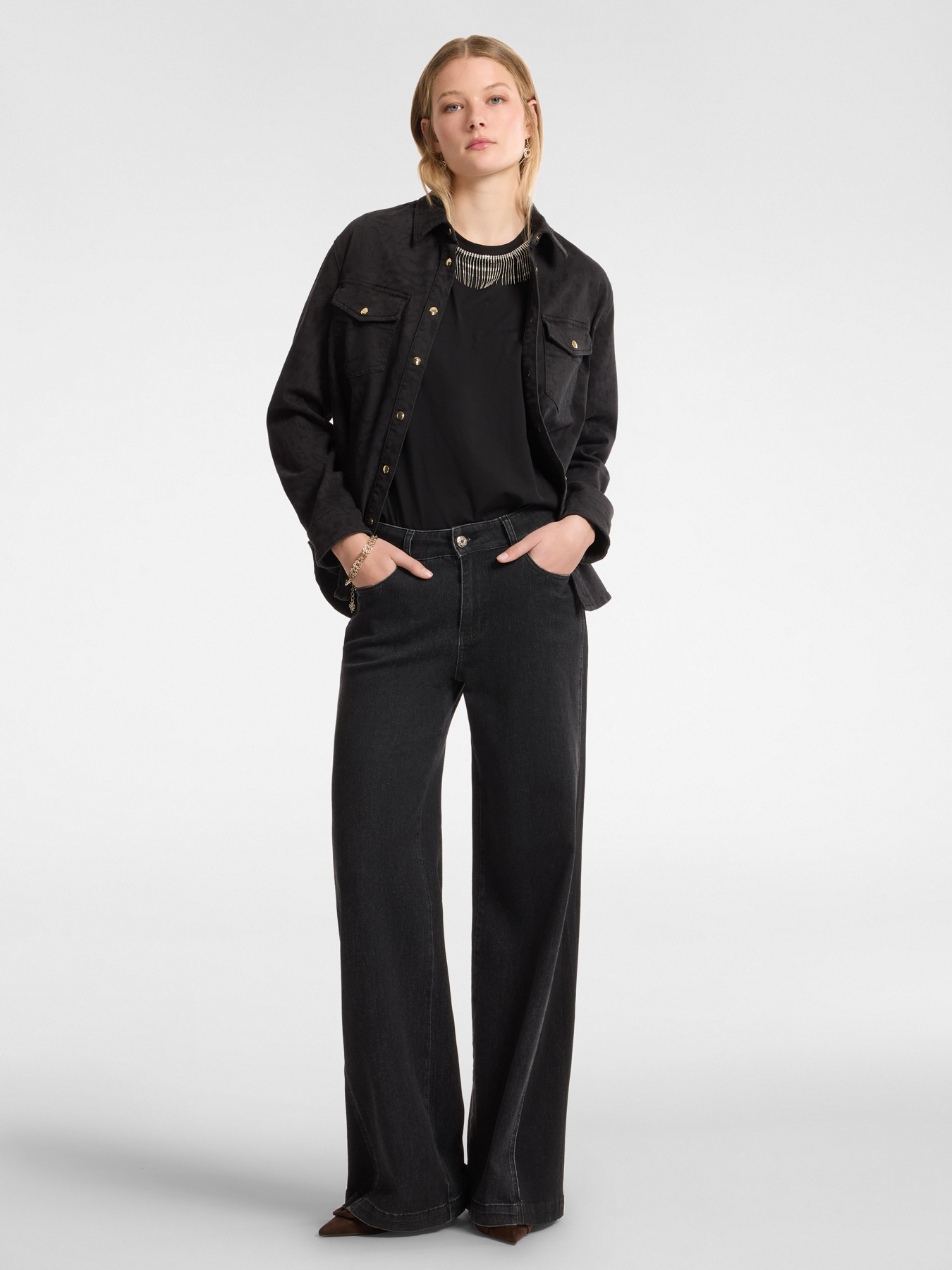 Jeans flare con inserti laterali image number 0