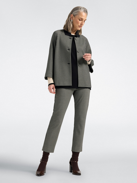 Pantalon slim jacquard court