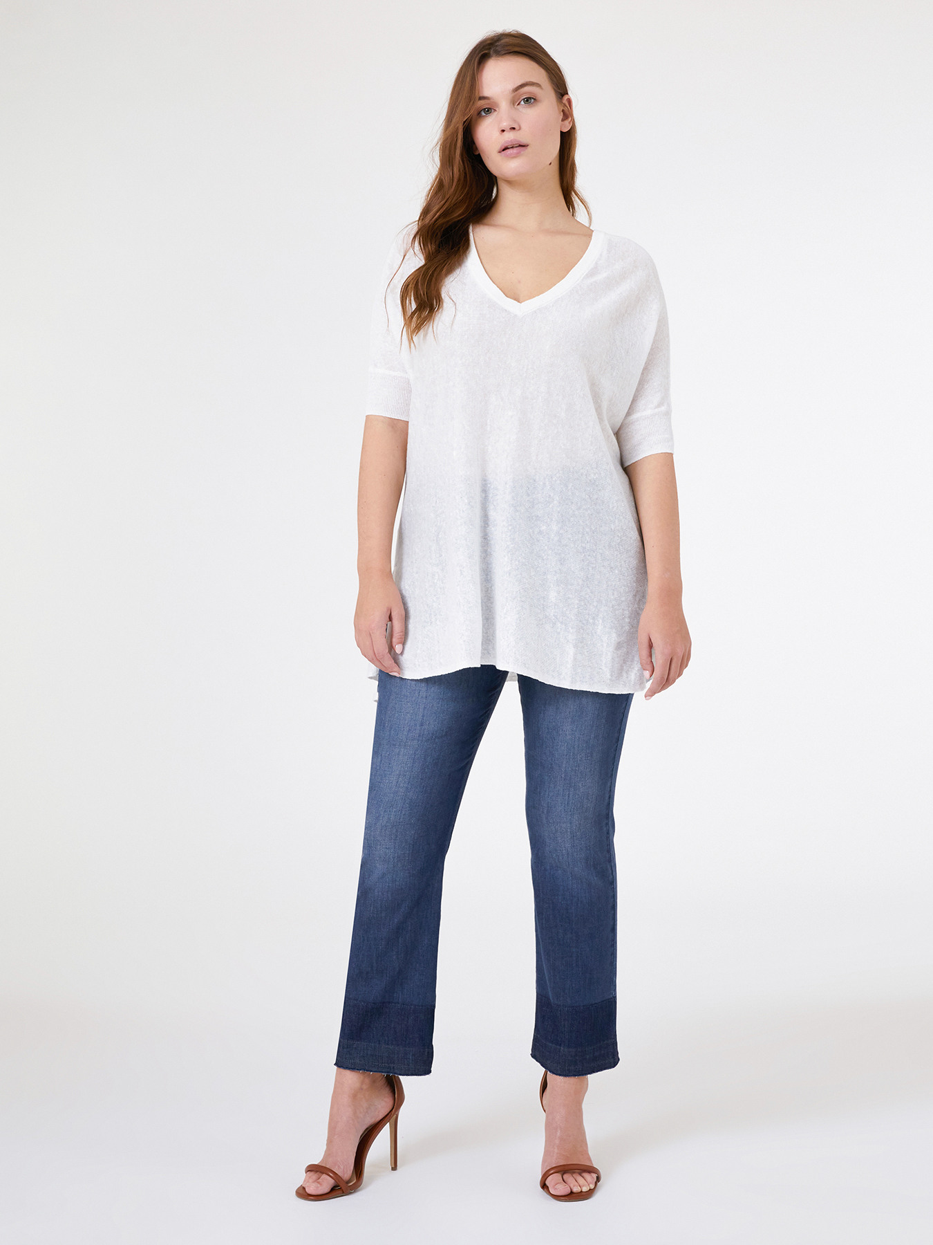 Camisola colarinho em V de linho puro image number 0