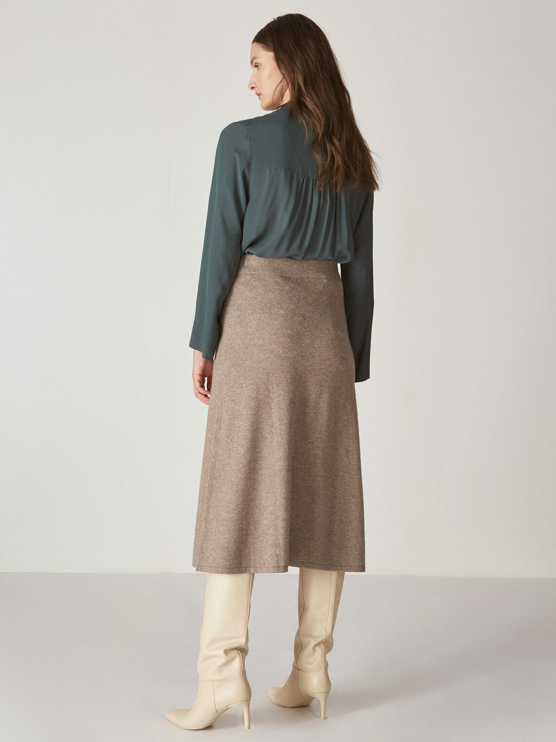 flared knit skirt