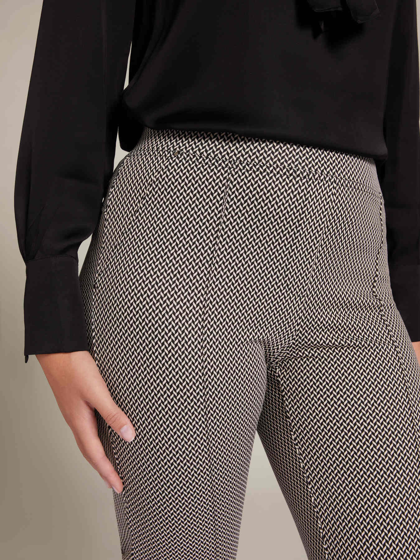 Pantalon jacquard extensible image number 3