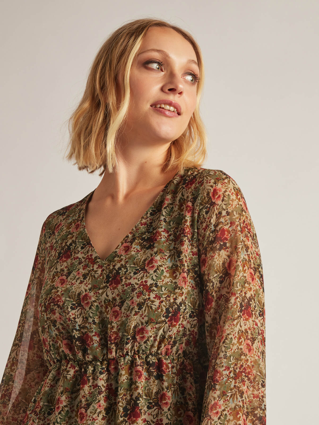 Abito in georgette stampata image number 3