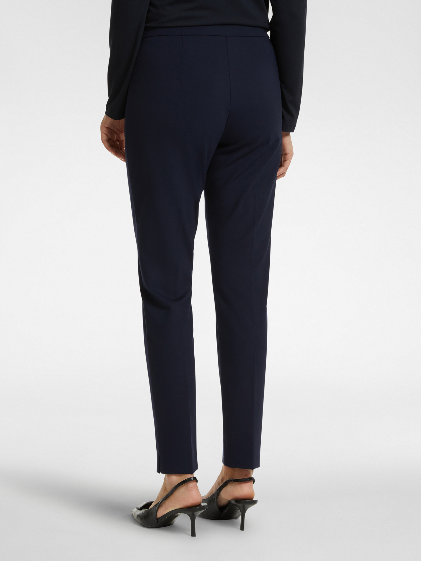 Pantaloni slim fit in punto Milano image number 1