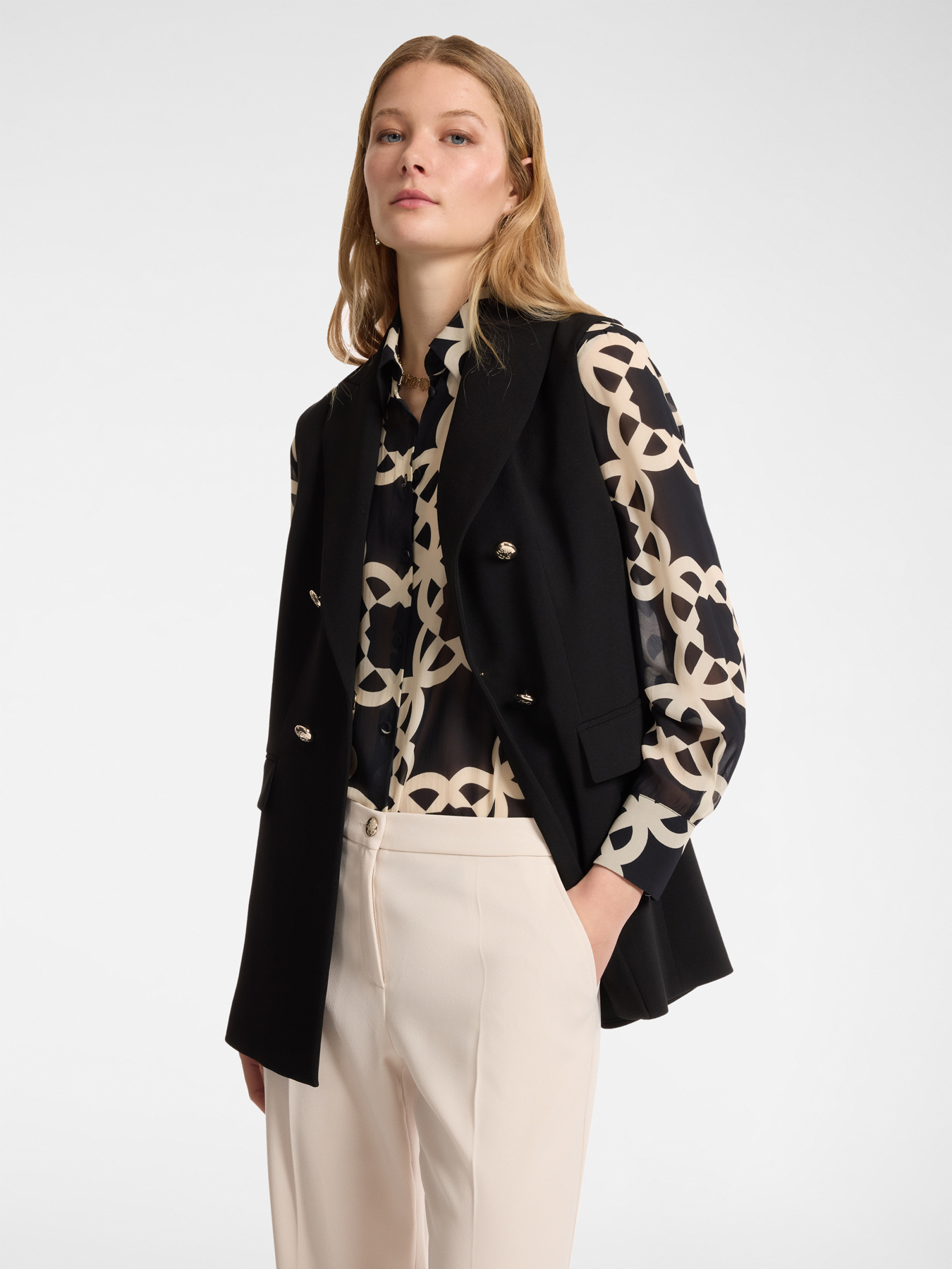 &Auml;rmelloser Blazer image number 0