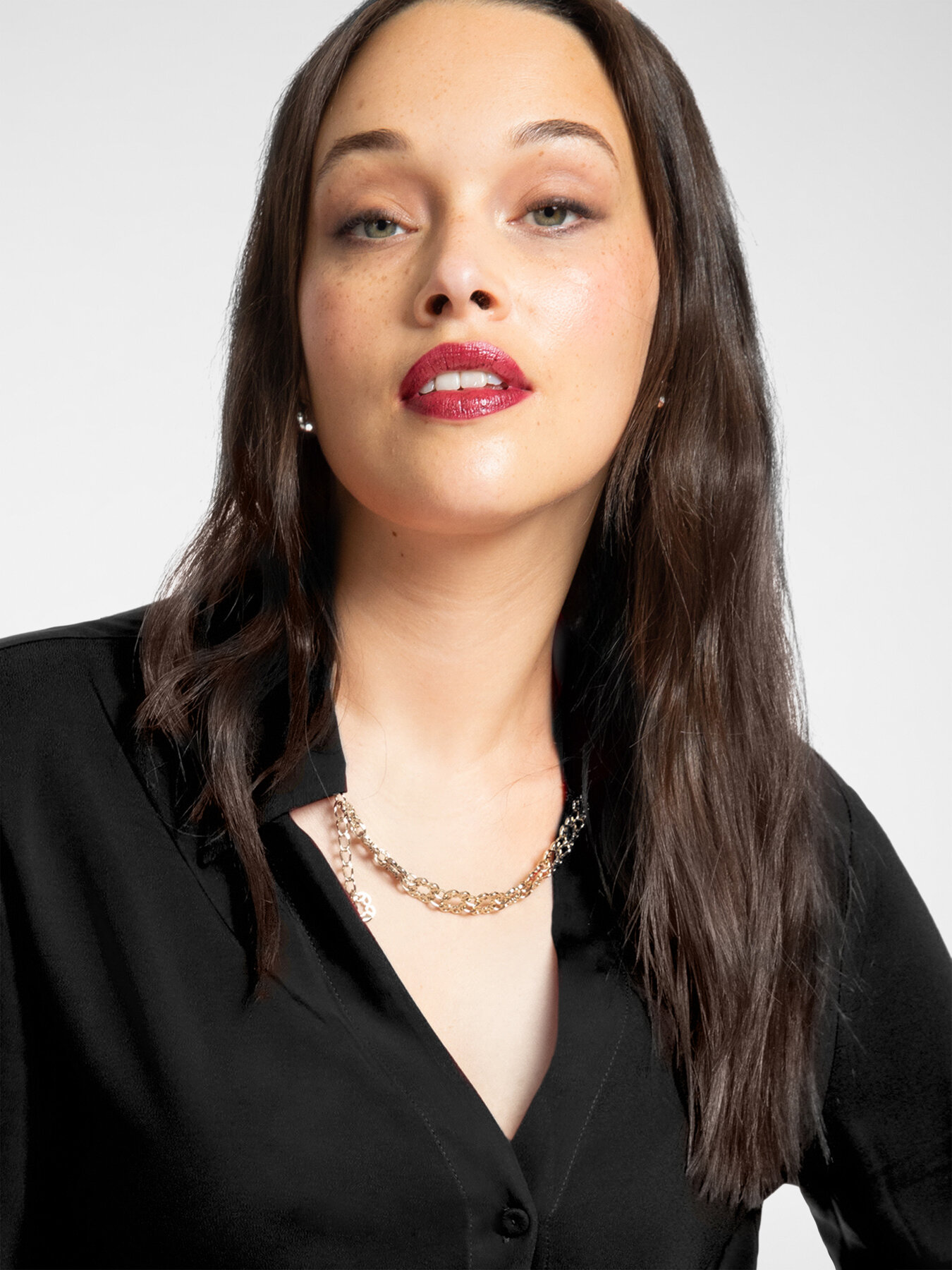 Shirt with necklace image number 3