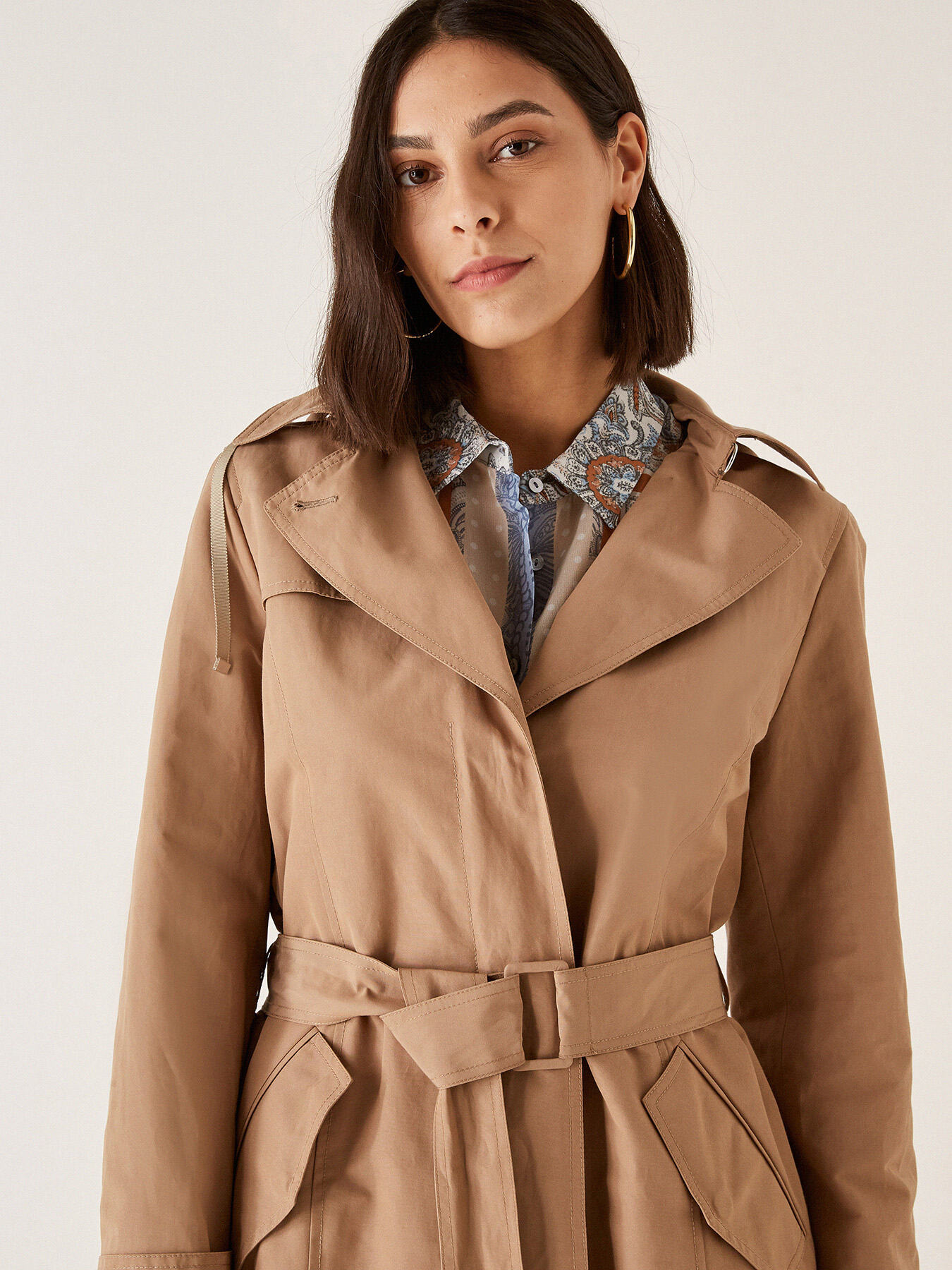 Trench con cappuccio image number 2