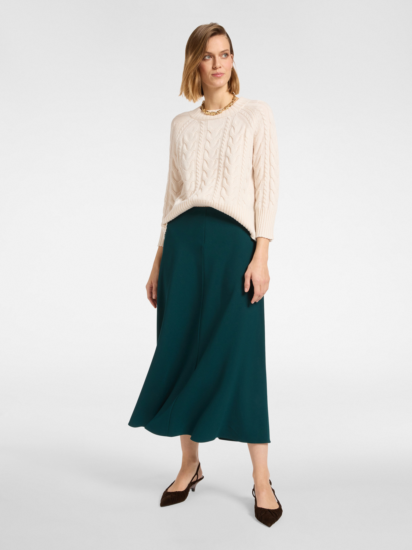 Long skirt image number 4