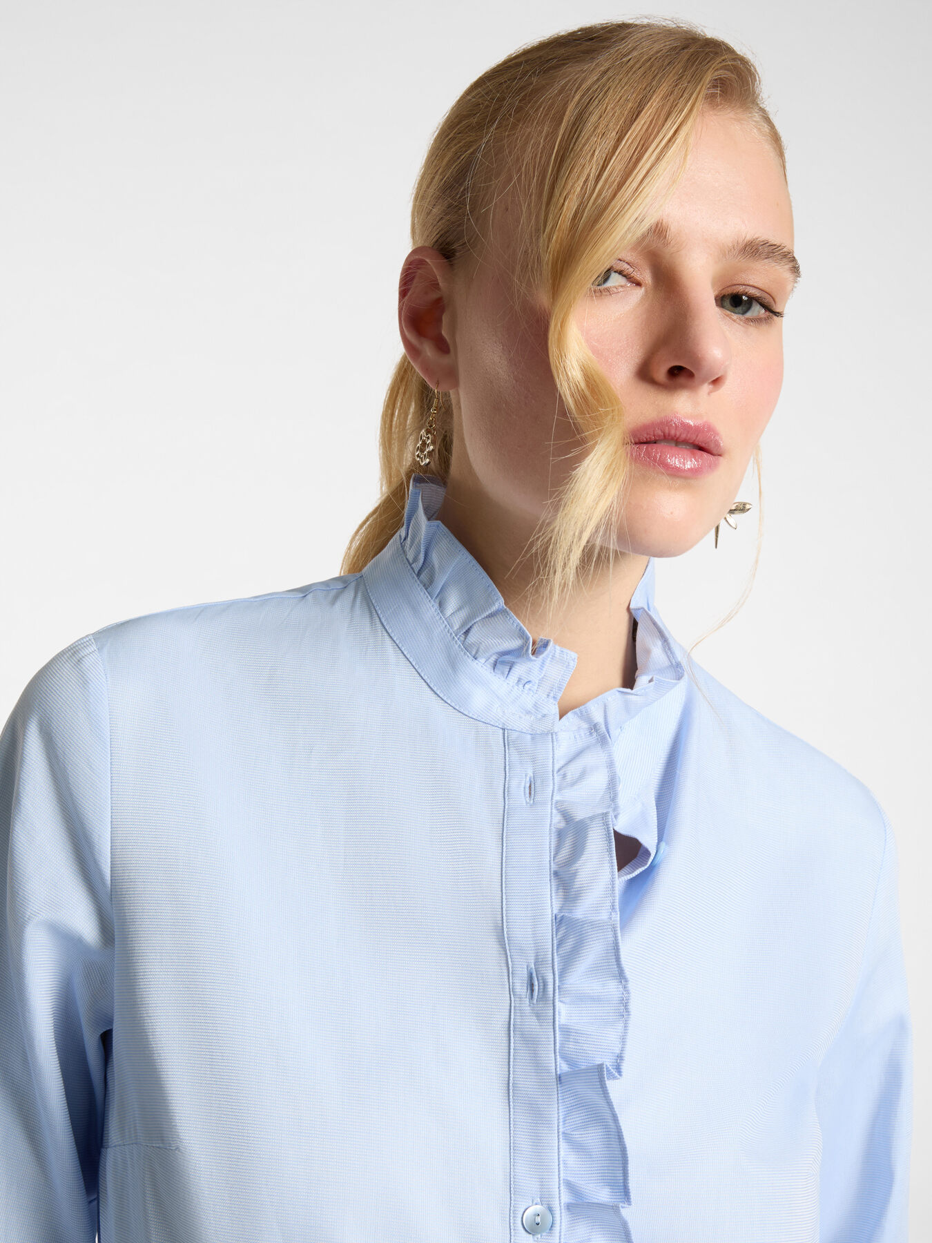 Oxford shirt with flounce down the front image number 3