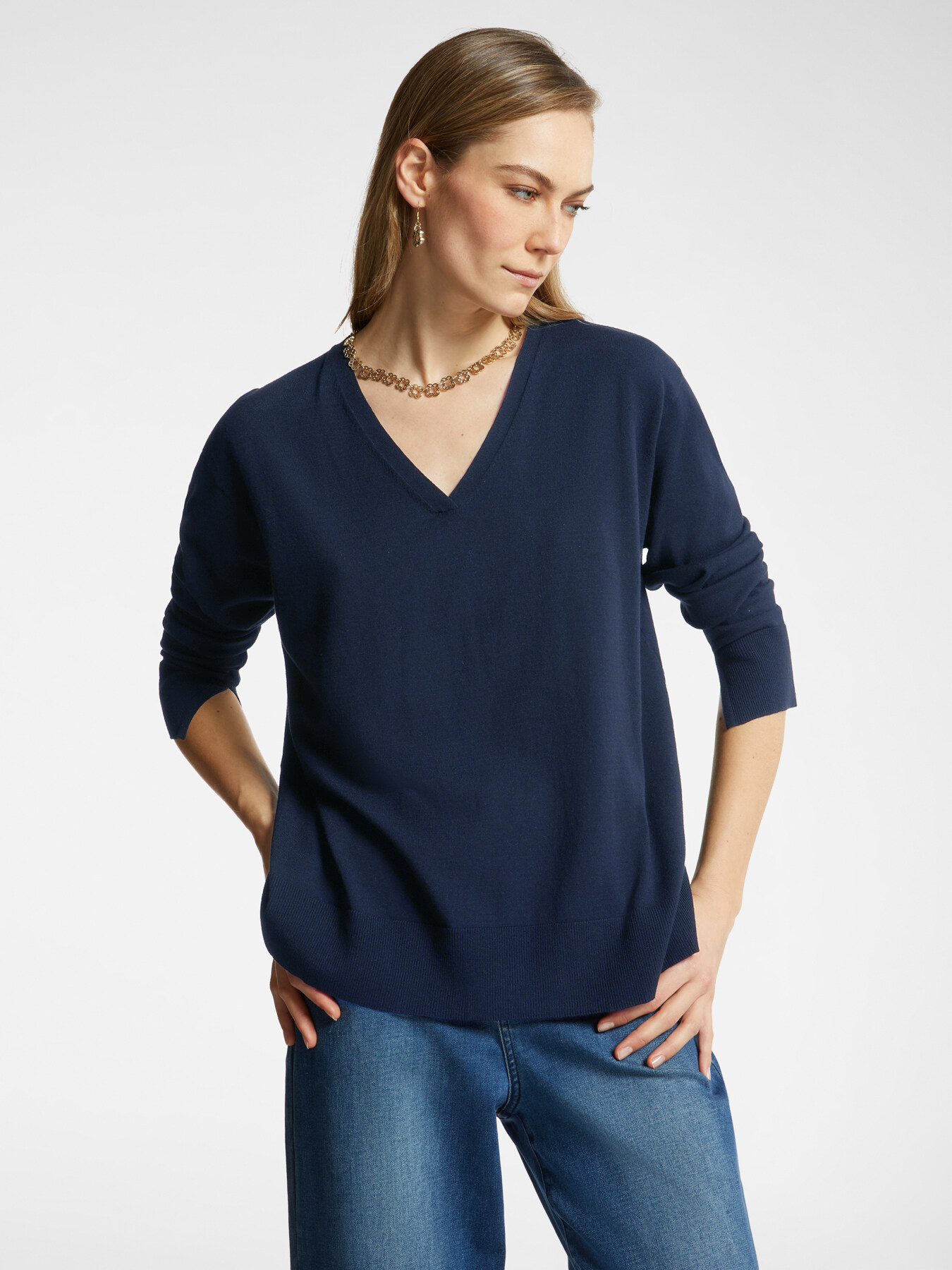 Pullover mit V-Ausschnitt image number 0