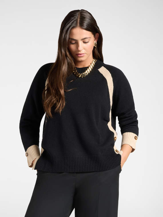 Pure wool sweater with contrasting trims