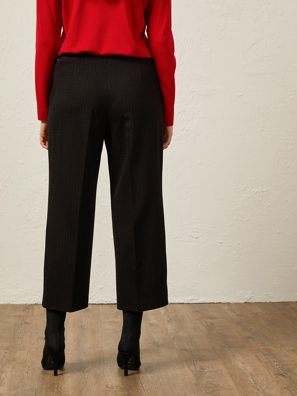 Elenamiro: Cal&ccedil;as retas em tecido prestigioso_3