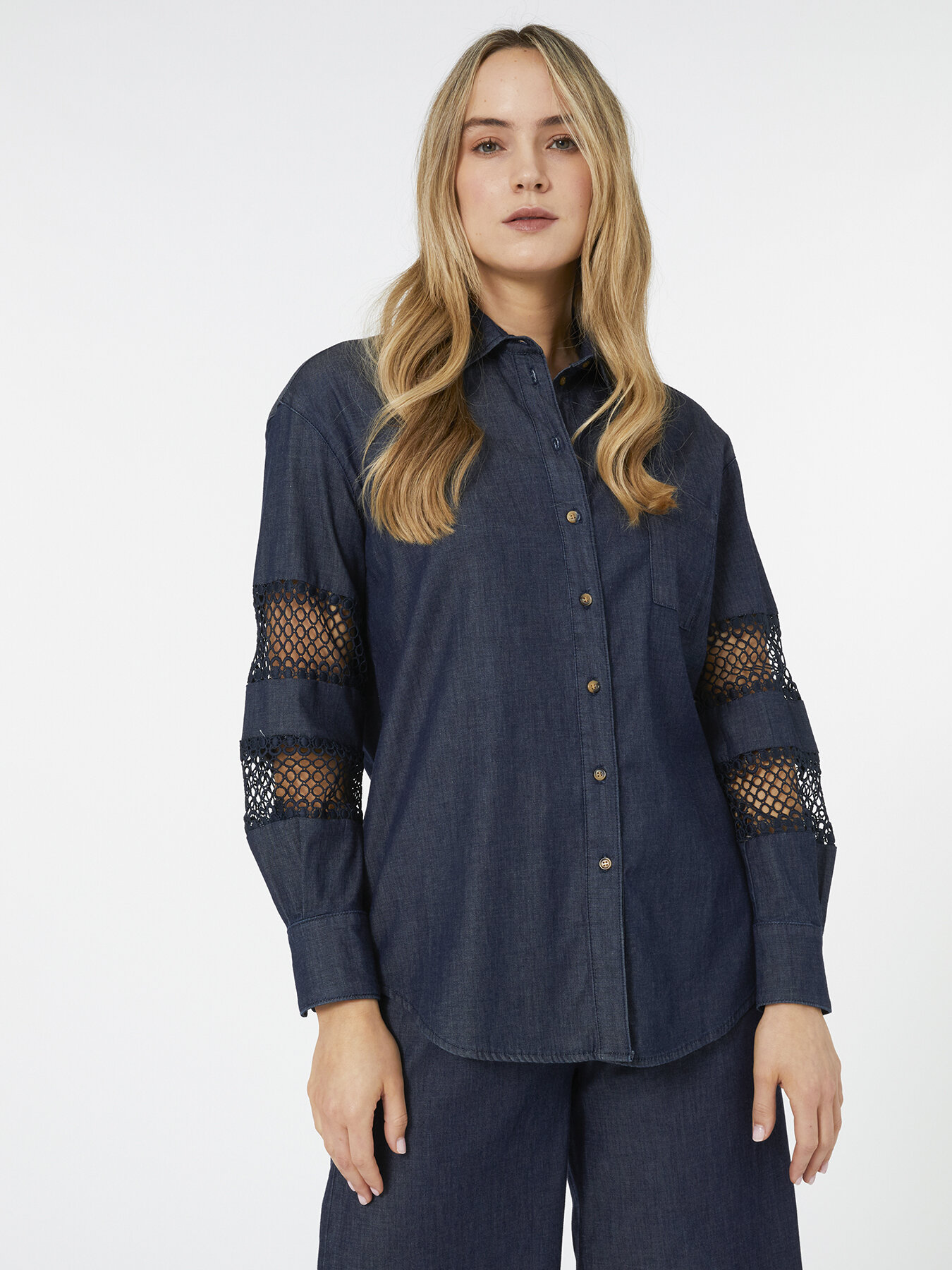 Camicia in chambray con inserti in pizzo image number 0