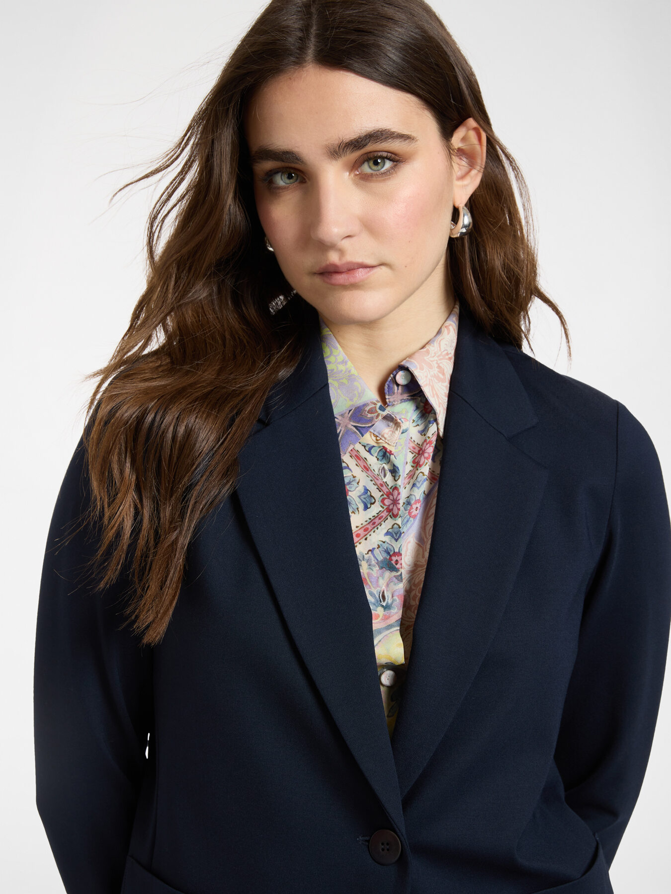 Single-breasted blazer in Milano stitch image number 3