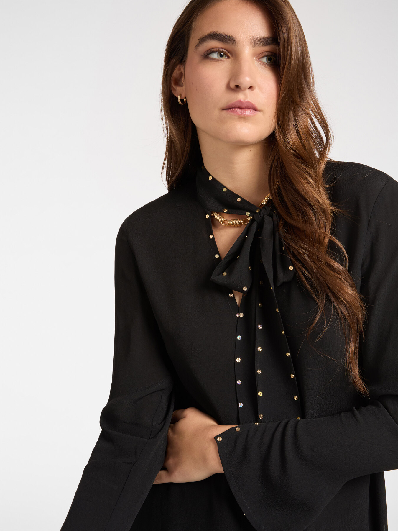 Blusa con fusciacca e borchie piatte image number 3