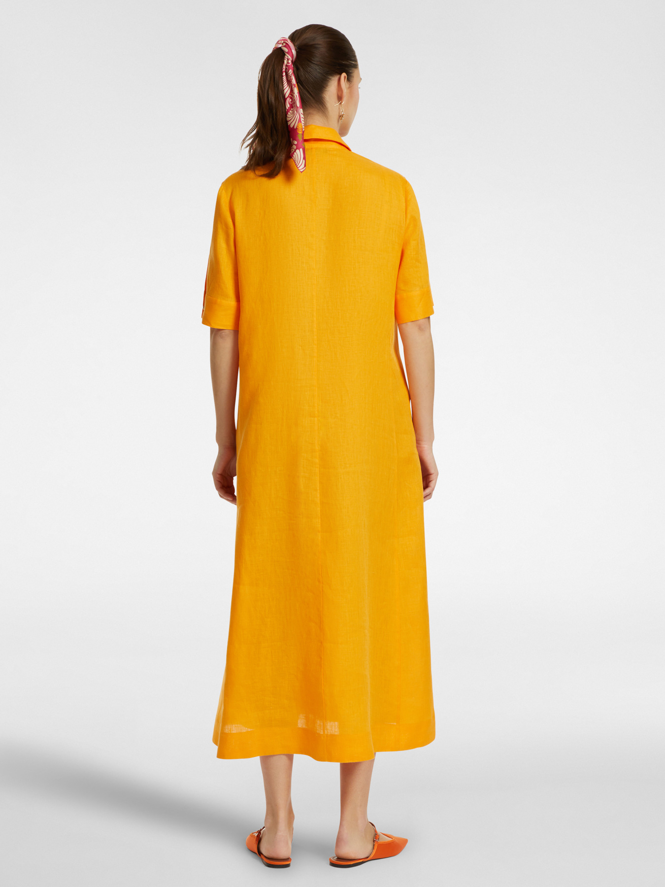 Robe &eacute;vas&eacute;e en lin image number 1