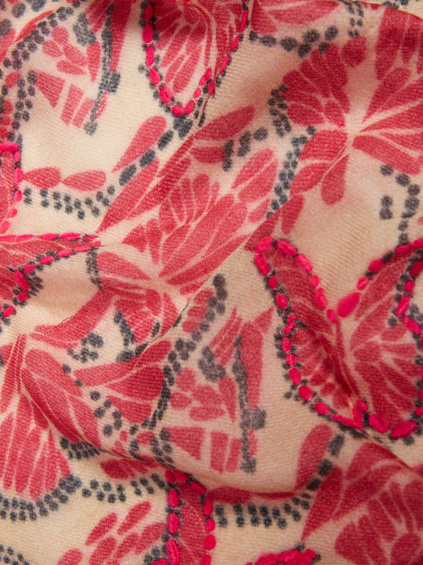 Embroidered wool scarf image number 1