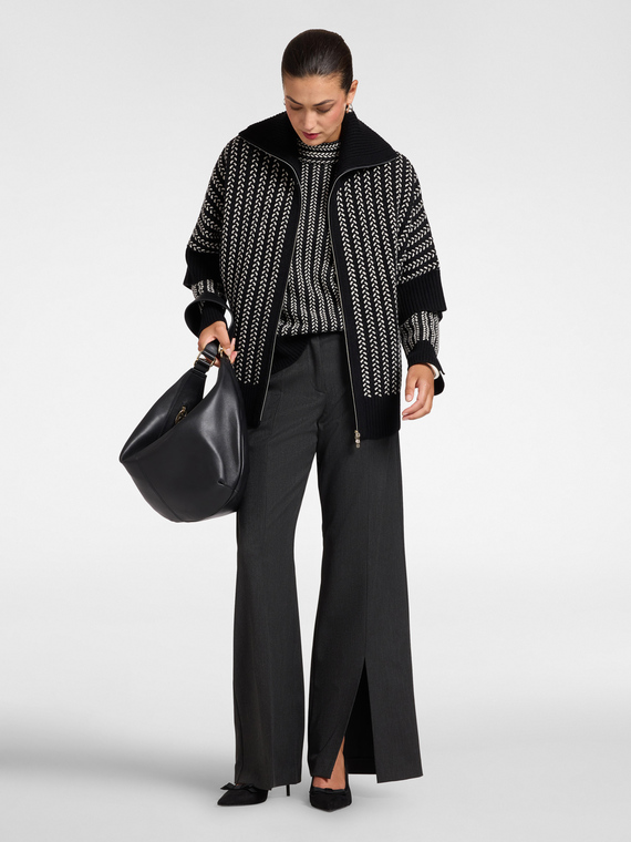 Pantaloni flare in flanella con spacchi