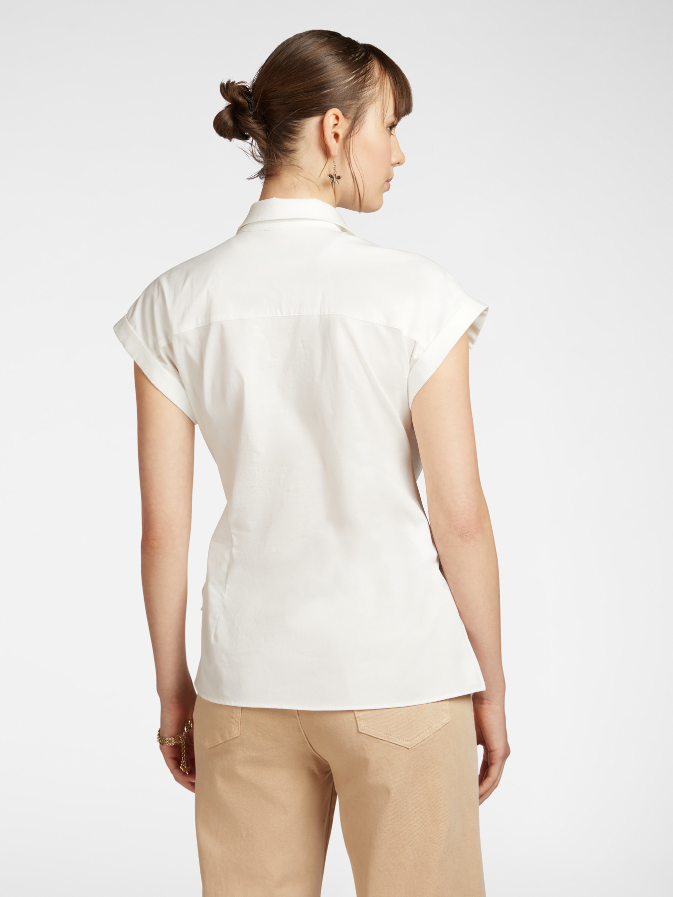 Camisa con nudo lateral image number 1