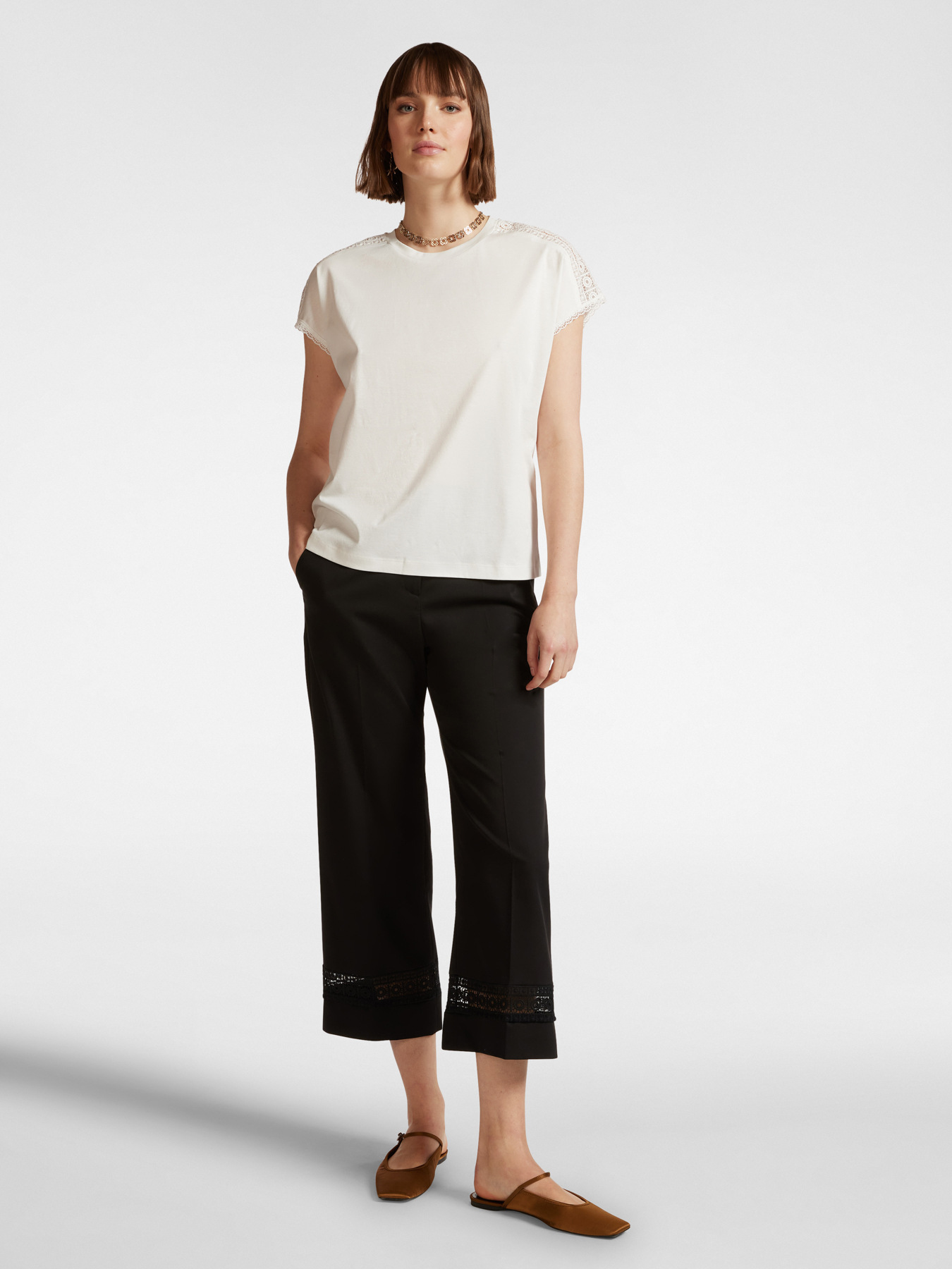 Cropped trousers with embroidered trim image number 0