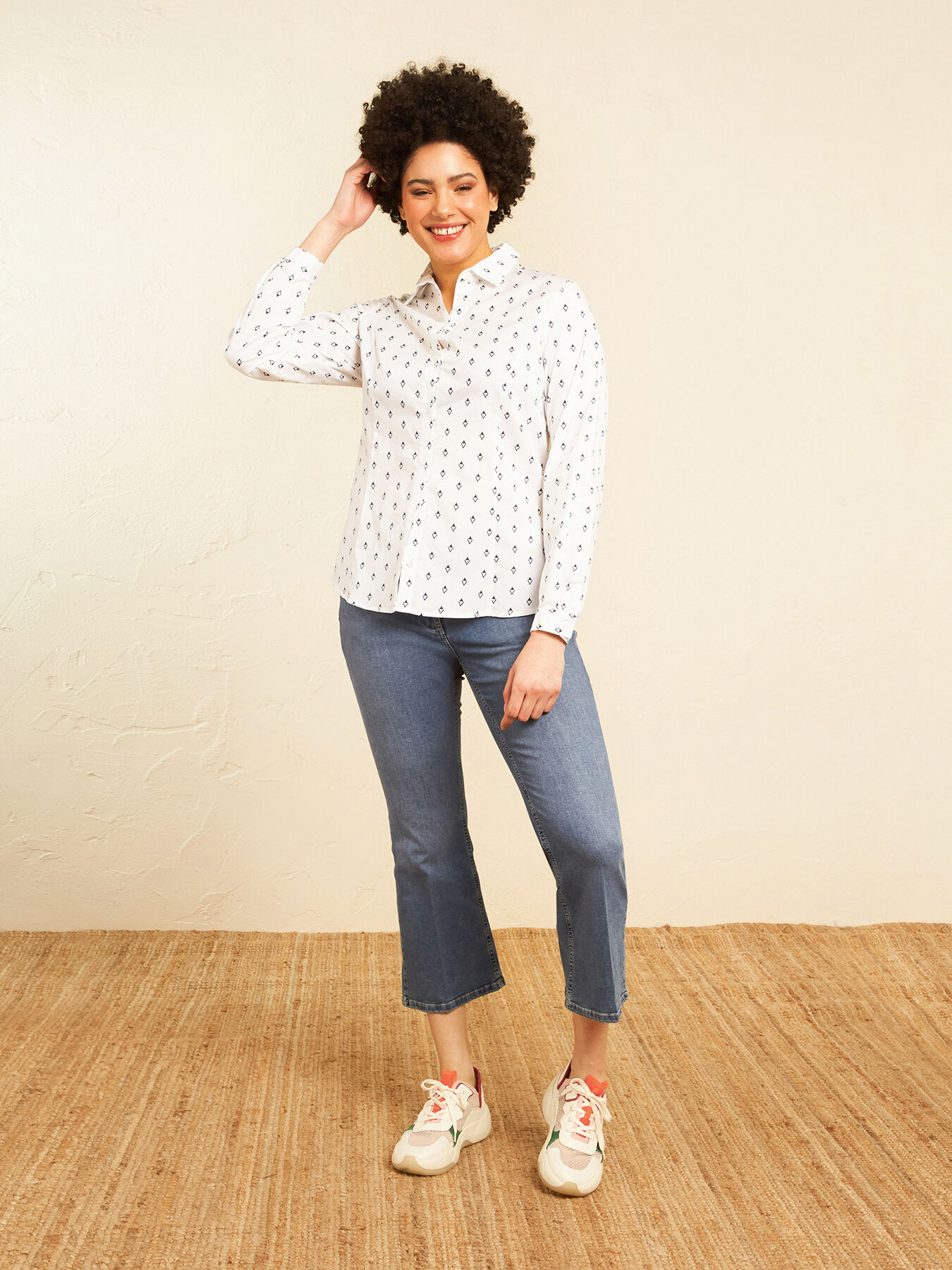 Micro patterned shirt image number 2