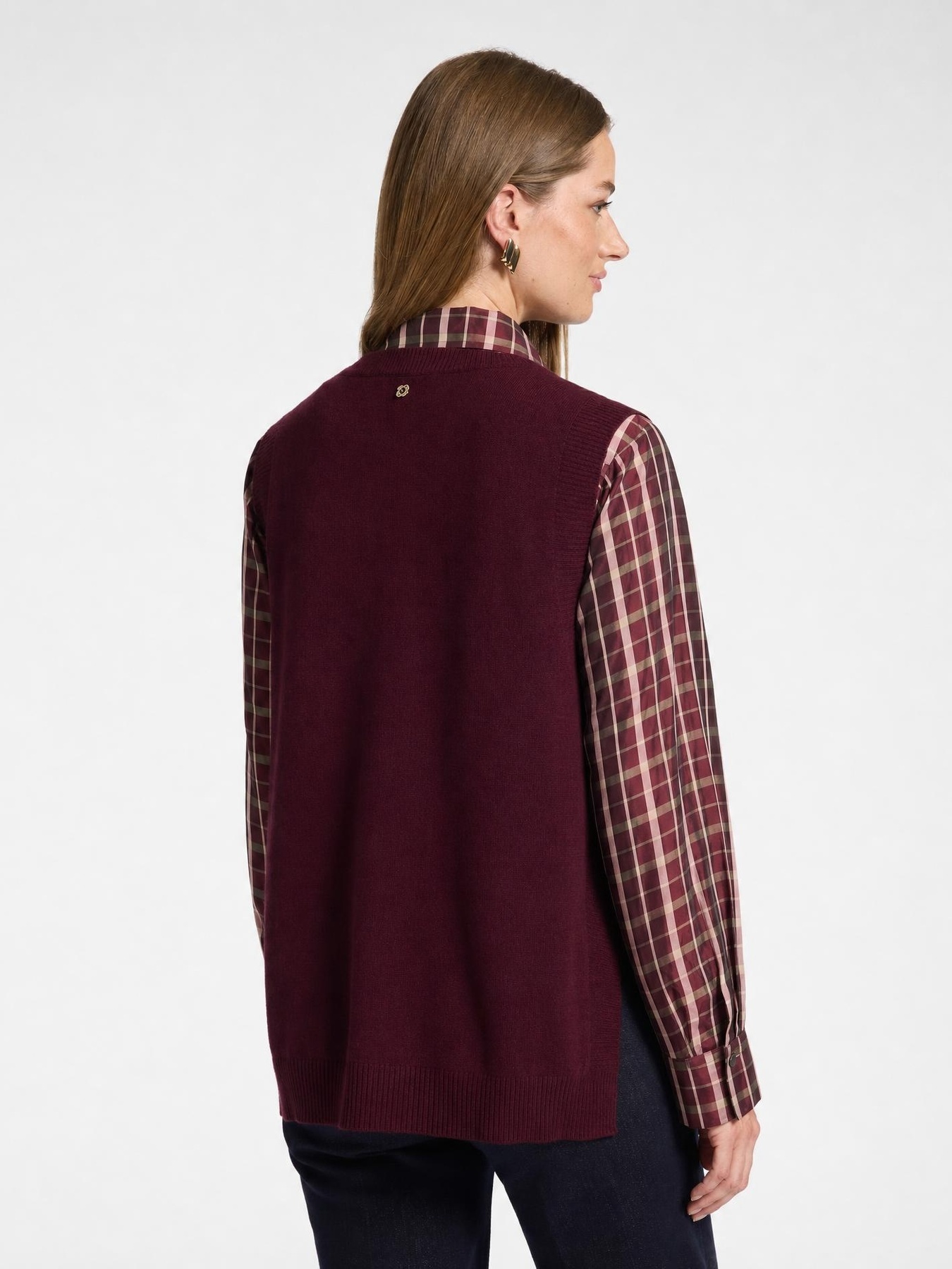 Gilet in lana con spacchi laterali image number 6