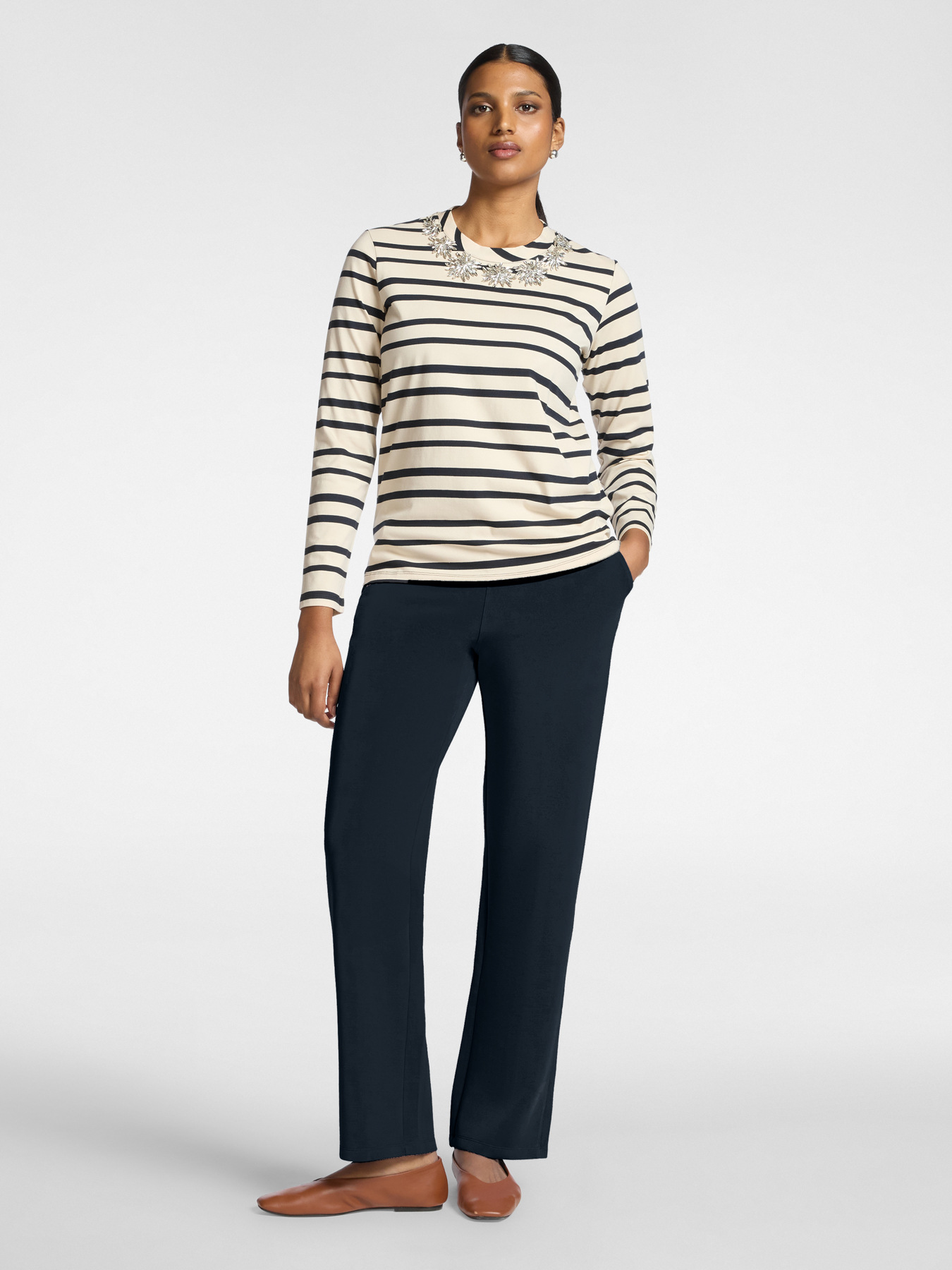 Pantalon palazzo en scuba image number 0