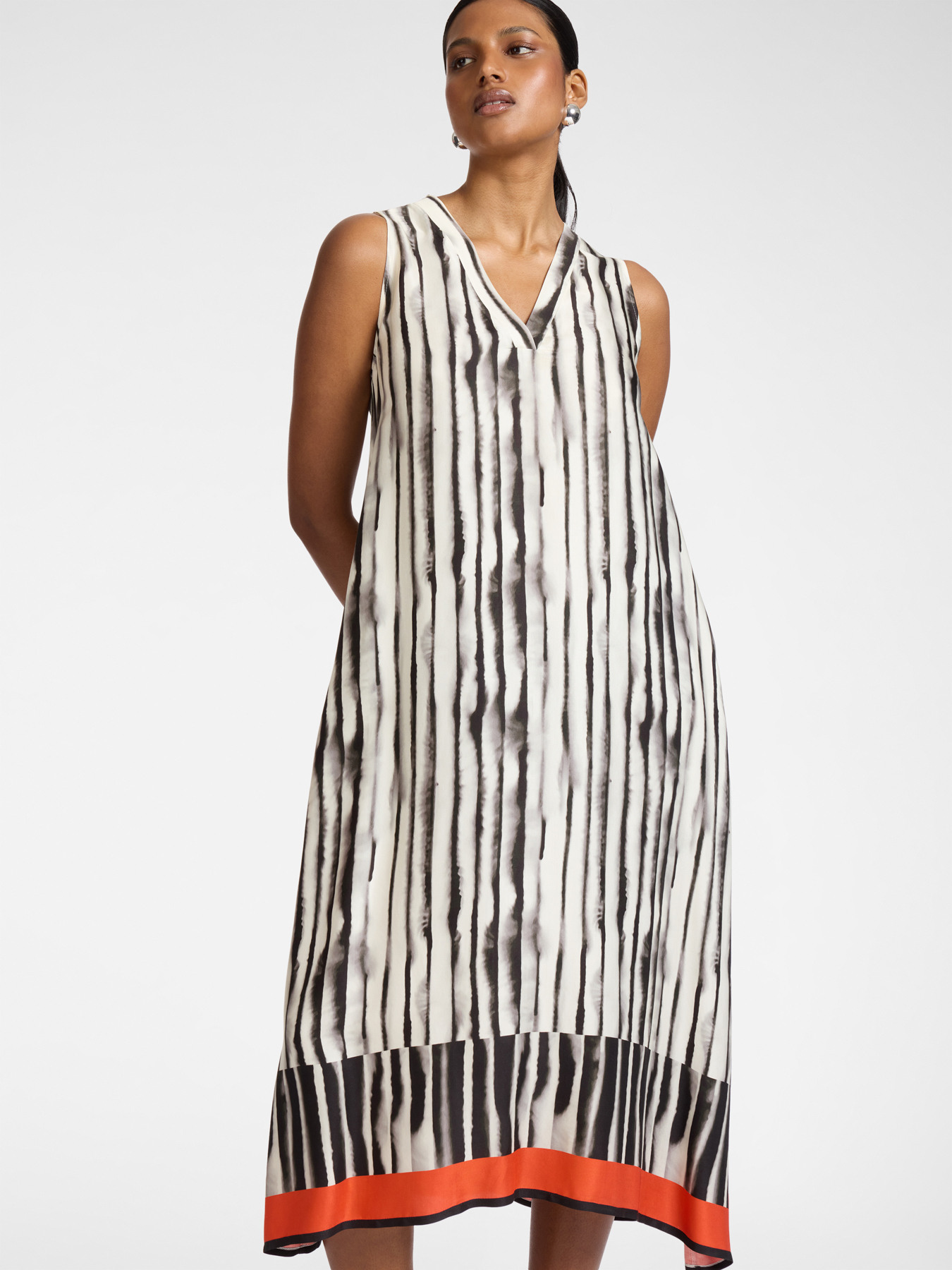 A-line printed satin dress image number 0