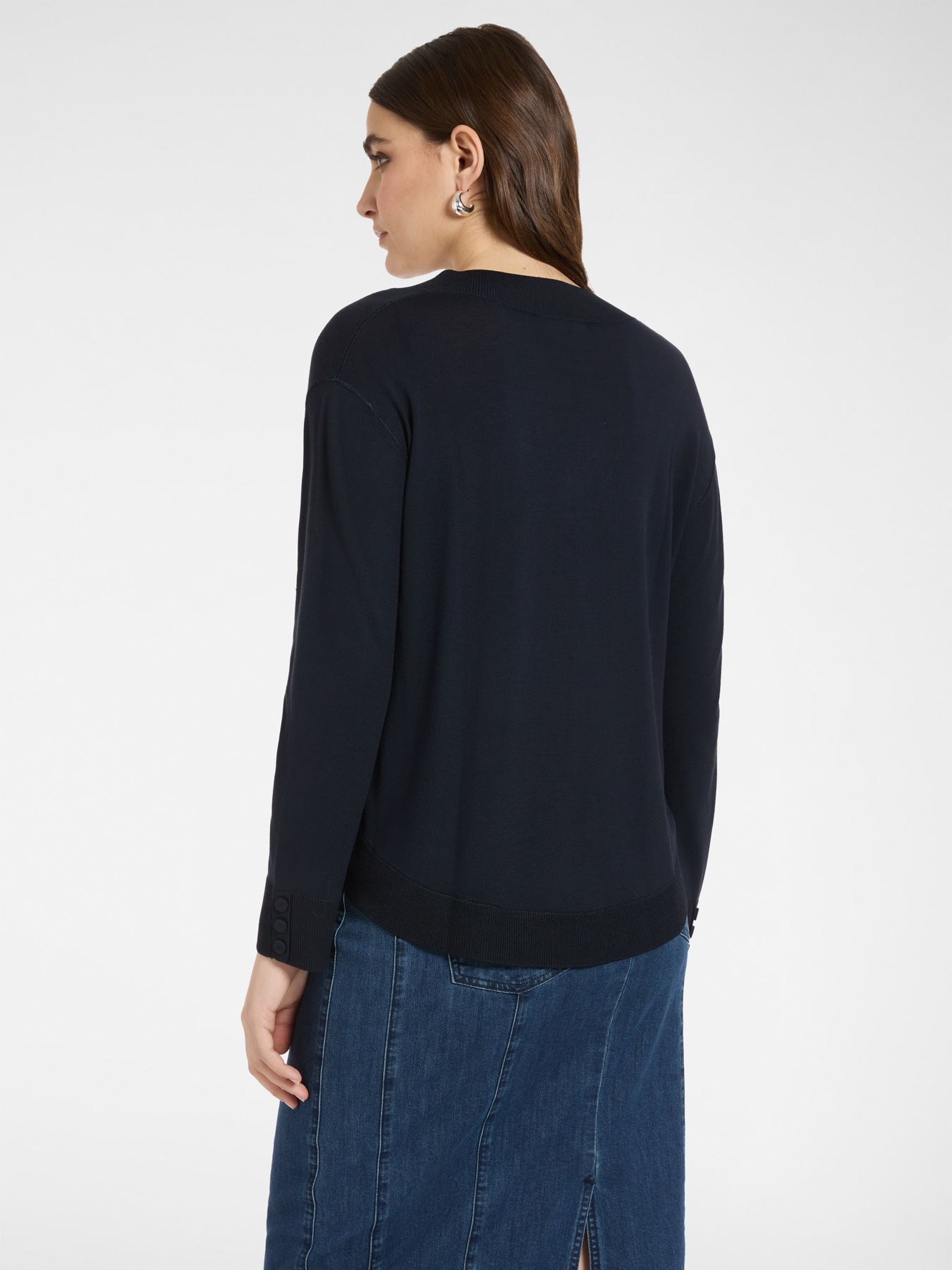 Shirt mit V-Ausschnitt aus Viskosemischung image number 1