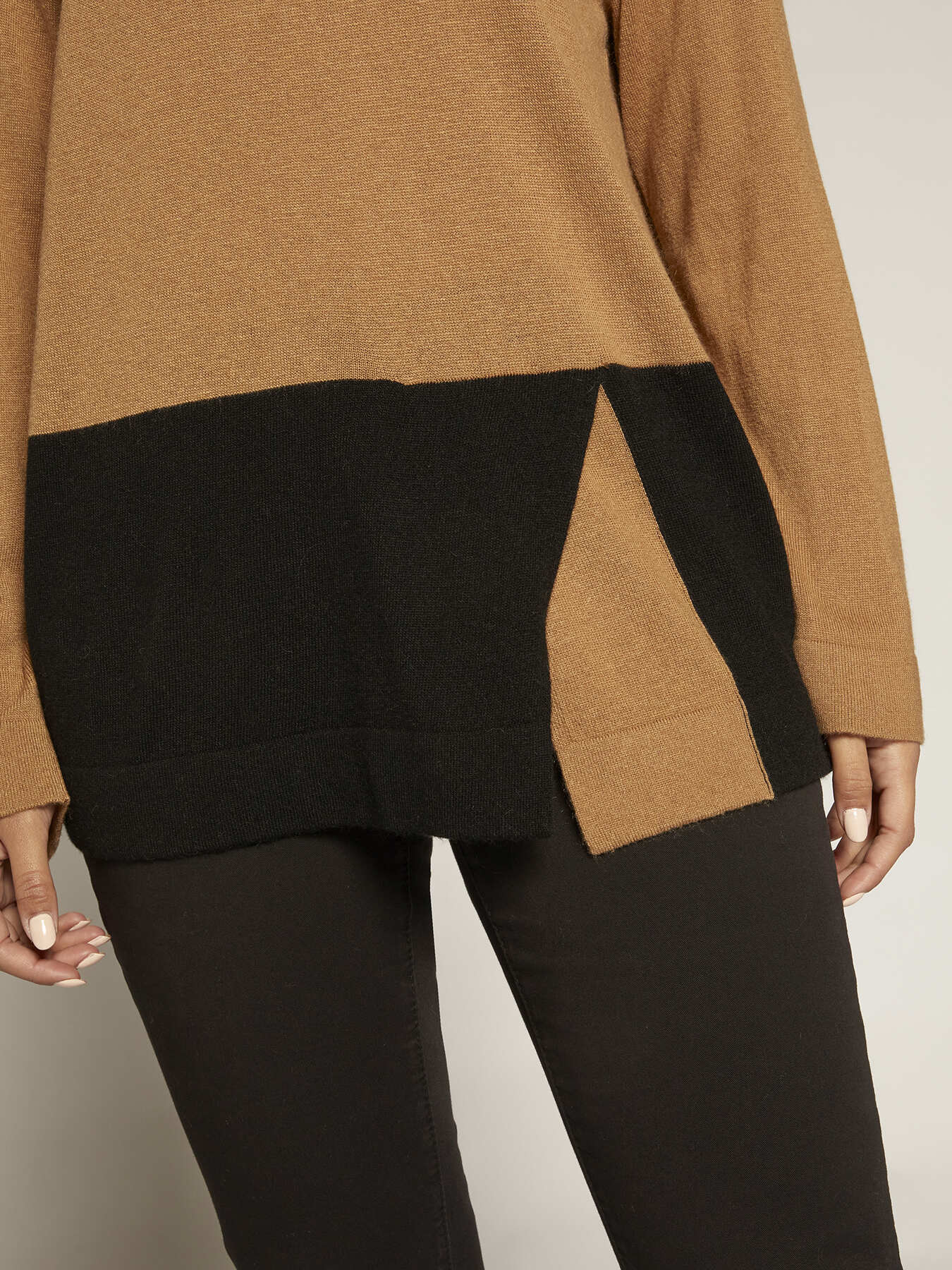 Jersey con bordes en contraste image number 3