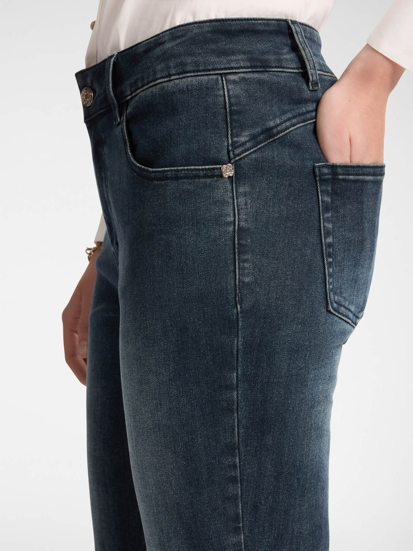 Vaqueros skinny de 5 bolsillos, "Helena" image number 3